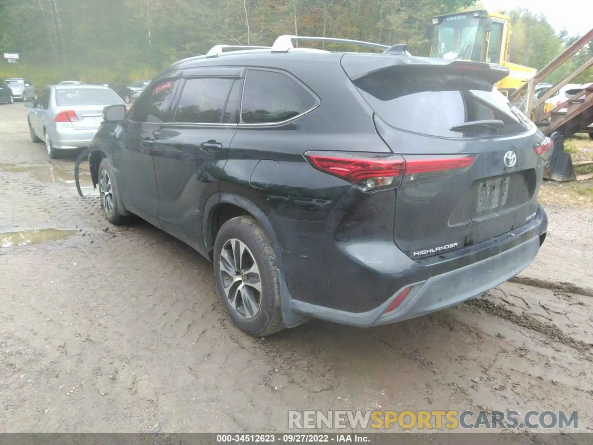 3 Photograph of a damaged car 5TDGZRBH7NS177645 TOYOTA HIGHLANDER 2022