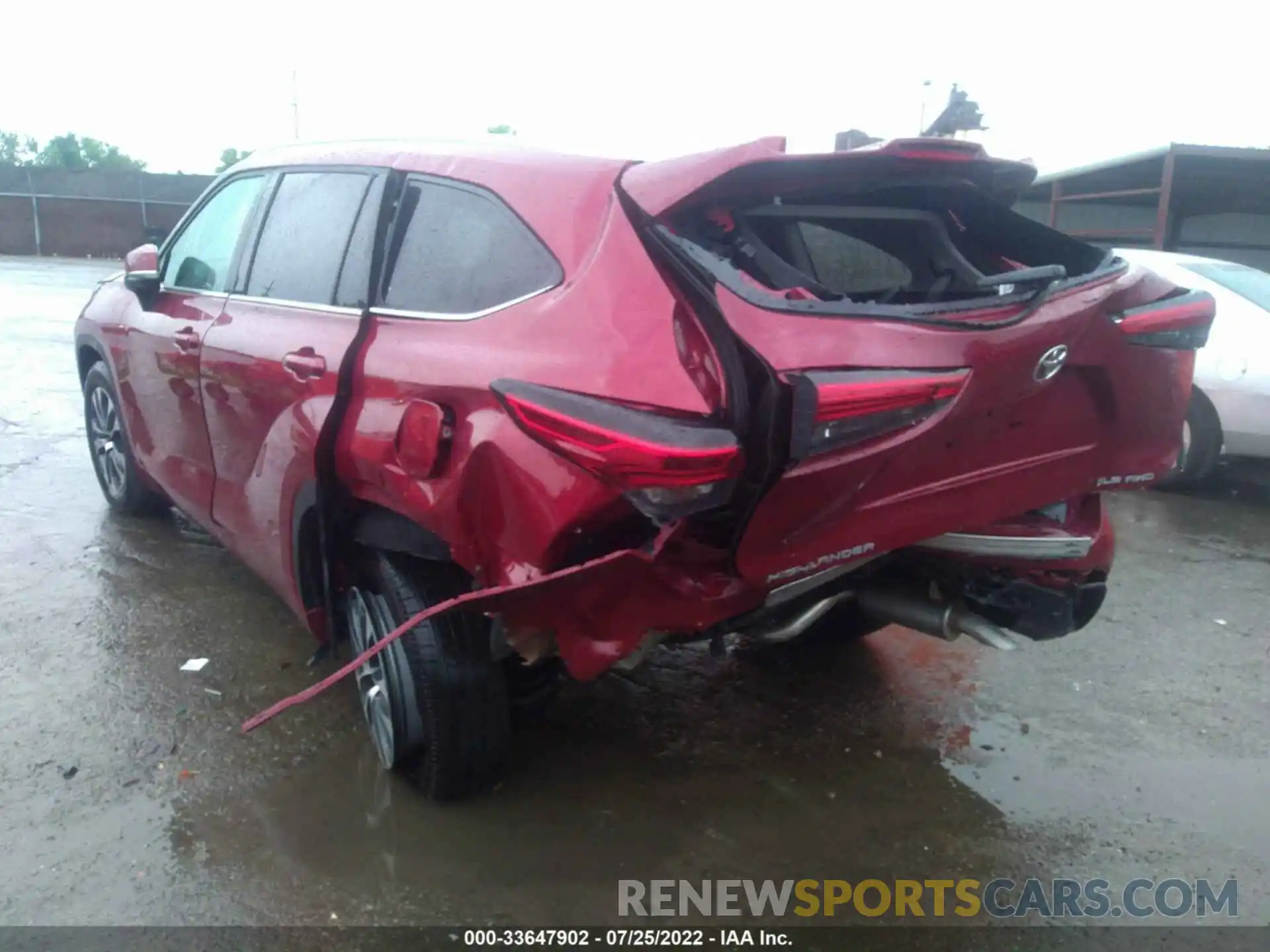 3 Photograph of a damaged car 5TDGZRBH7NS570741 TOYOTA HIGHLANDER 2022