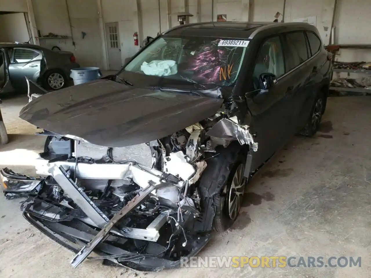 2 Photograph of a damaged car 5TDGZRBH8NS170865 TOYOTA HIGHLANDER 2022