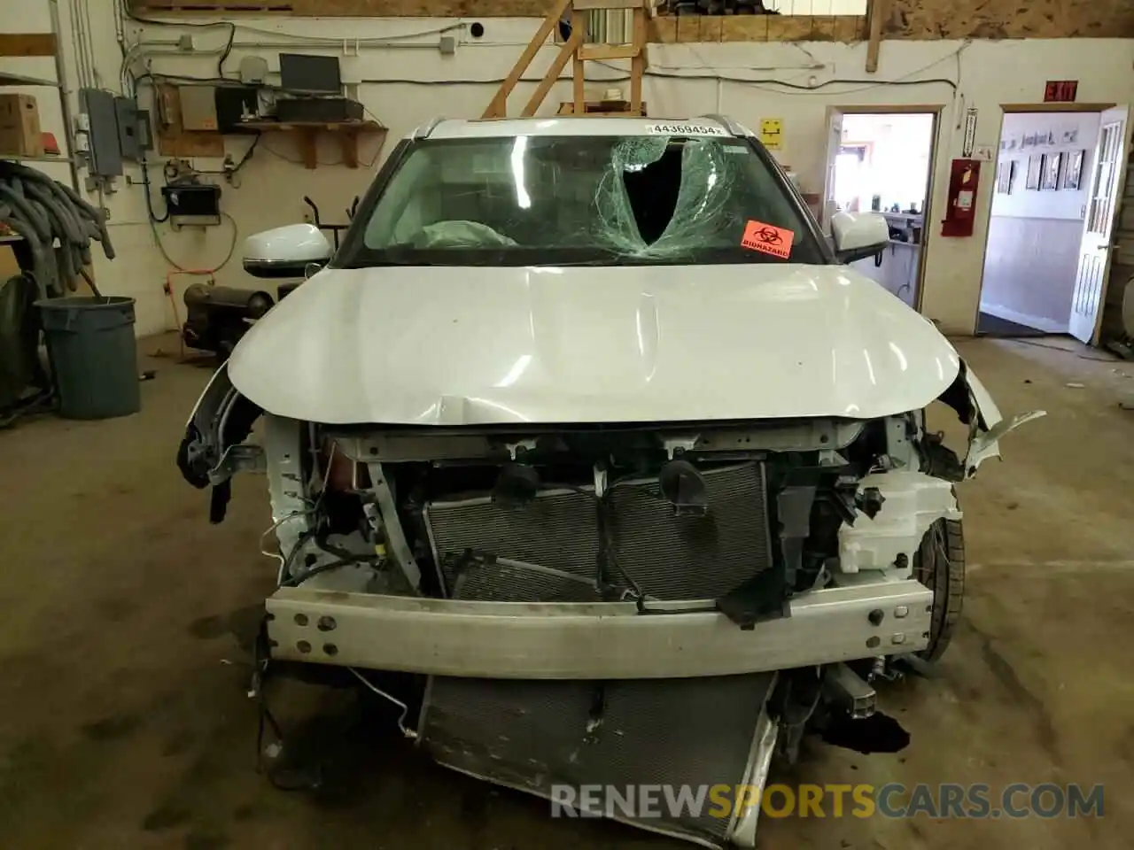 5 Photograph of a damaged car 5TDGZRBH8NS560915 TOYOTA HIGHLANDER 2022