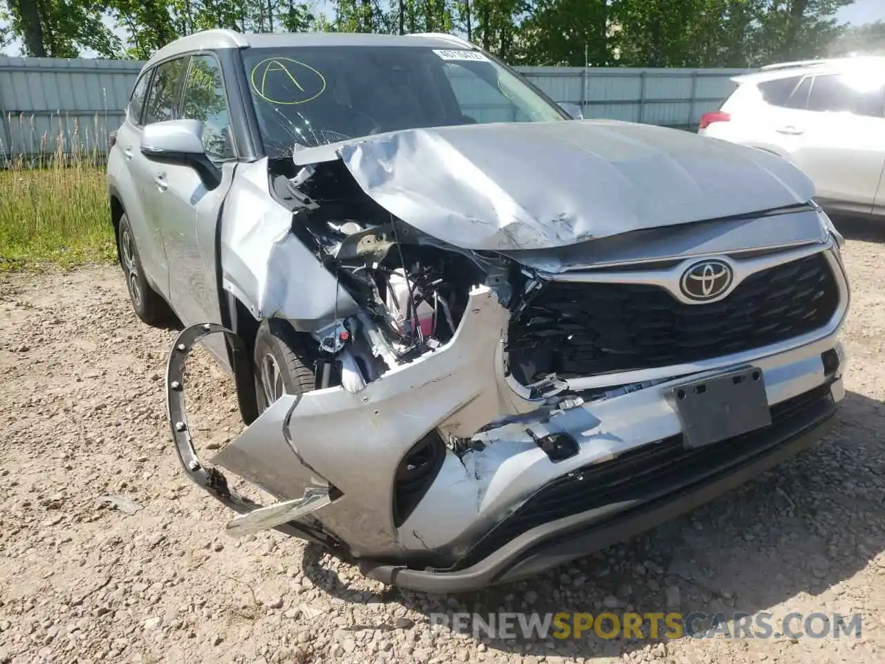 1 Photograph of a damaged car 5TDGZRBH8NS570294 TOYOTA HIGHLANDER 2022