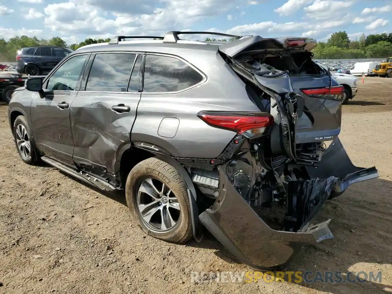 3 Photograph of a damaged car 5TDGZRBH8NS580890 TOYOTA HIGHLANDER 2022