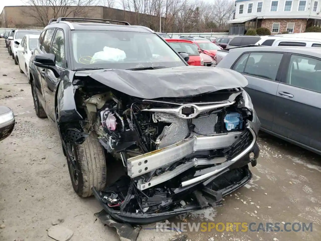 9 Photograph of a damaged car 5TDGZRBH9NS560521 TOYOTA HIGHLANDER 2022