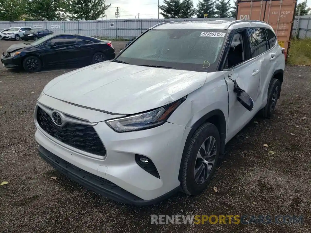 2 Photograph of a damaged car 5TDGZRBH9NS573978 TOYOTA HIGHLANDER 2022