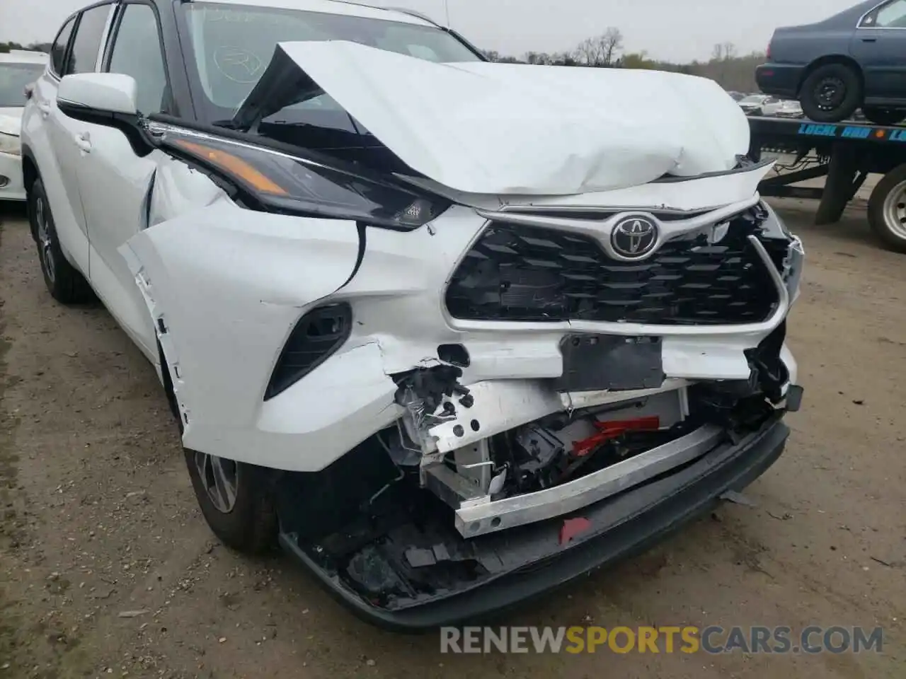 9 Photograph of a damaged car 5TDGZRBHXNS183486 TOYOTA HIGHLANDER 2022