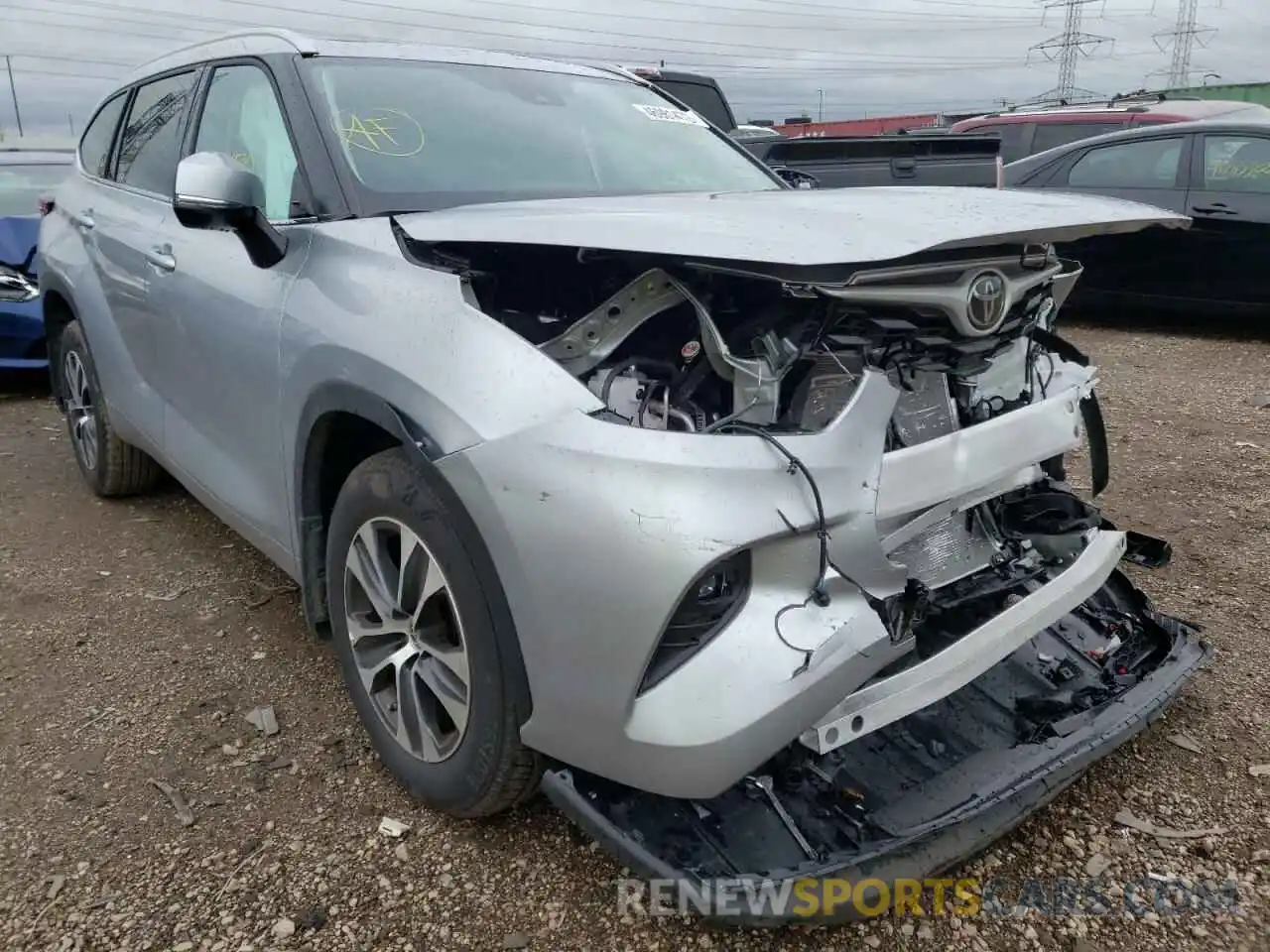 1 Photograph of a damaged car 5TDGZRBHXNS569910 TOYOTA HIGHLANDER 2022