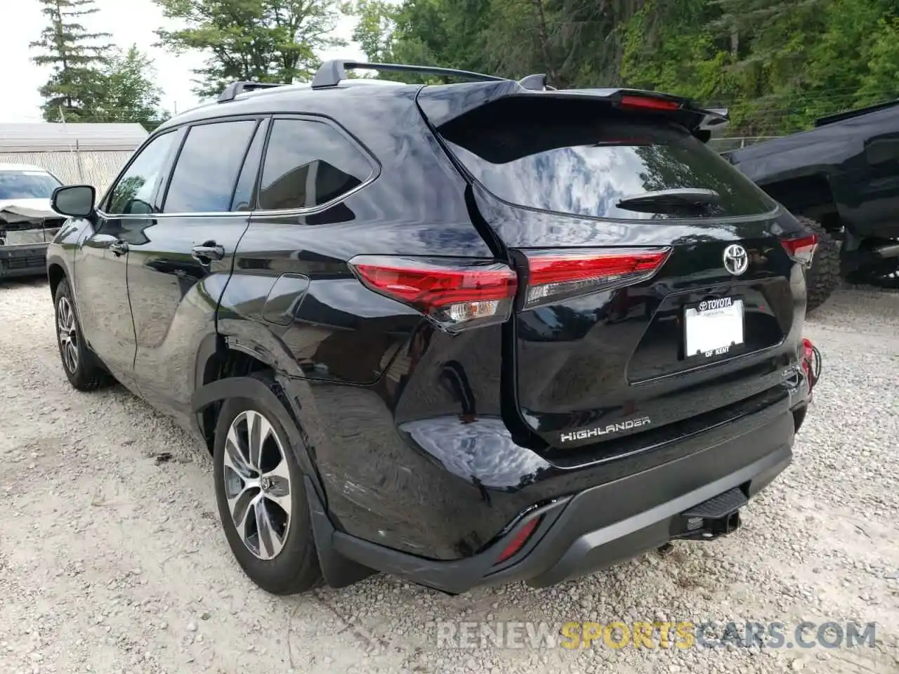 3 Photograph of a damaged car 5TDGZRBHXNS580180 TOYOTA HIGHLANDER 2022