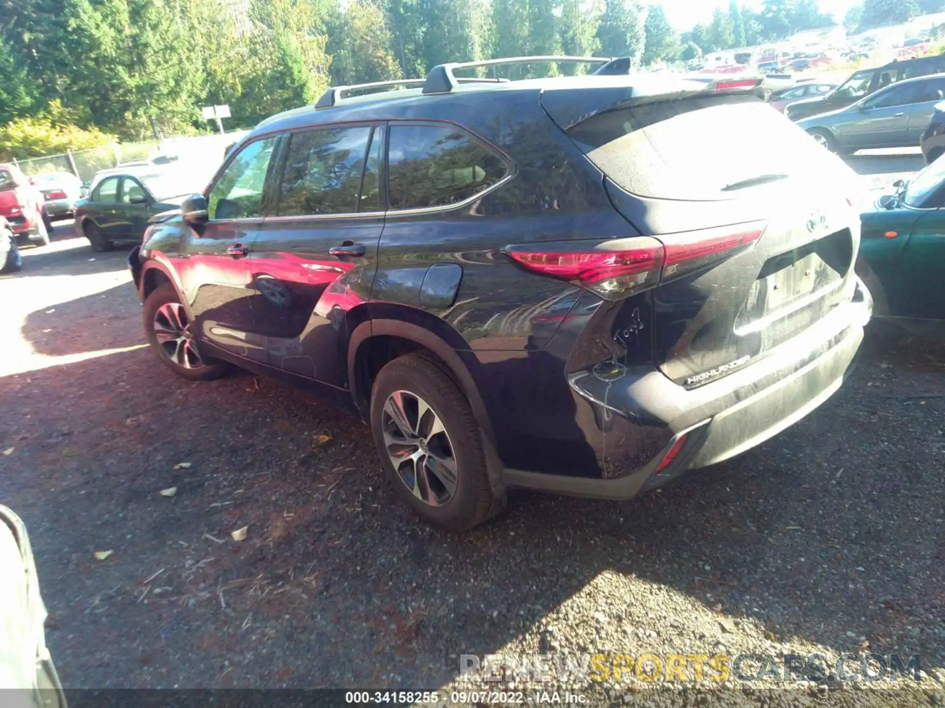 3 Photograph of a damaged car 5TDHBRCH2NS546628 TOYOTA HIGHLANDER 2022