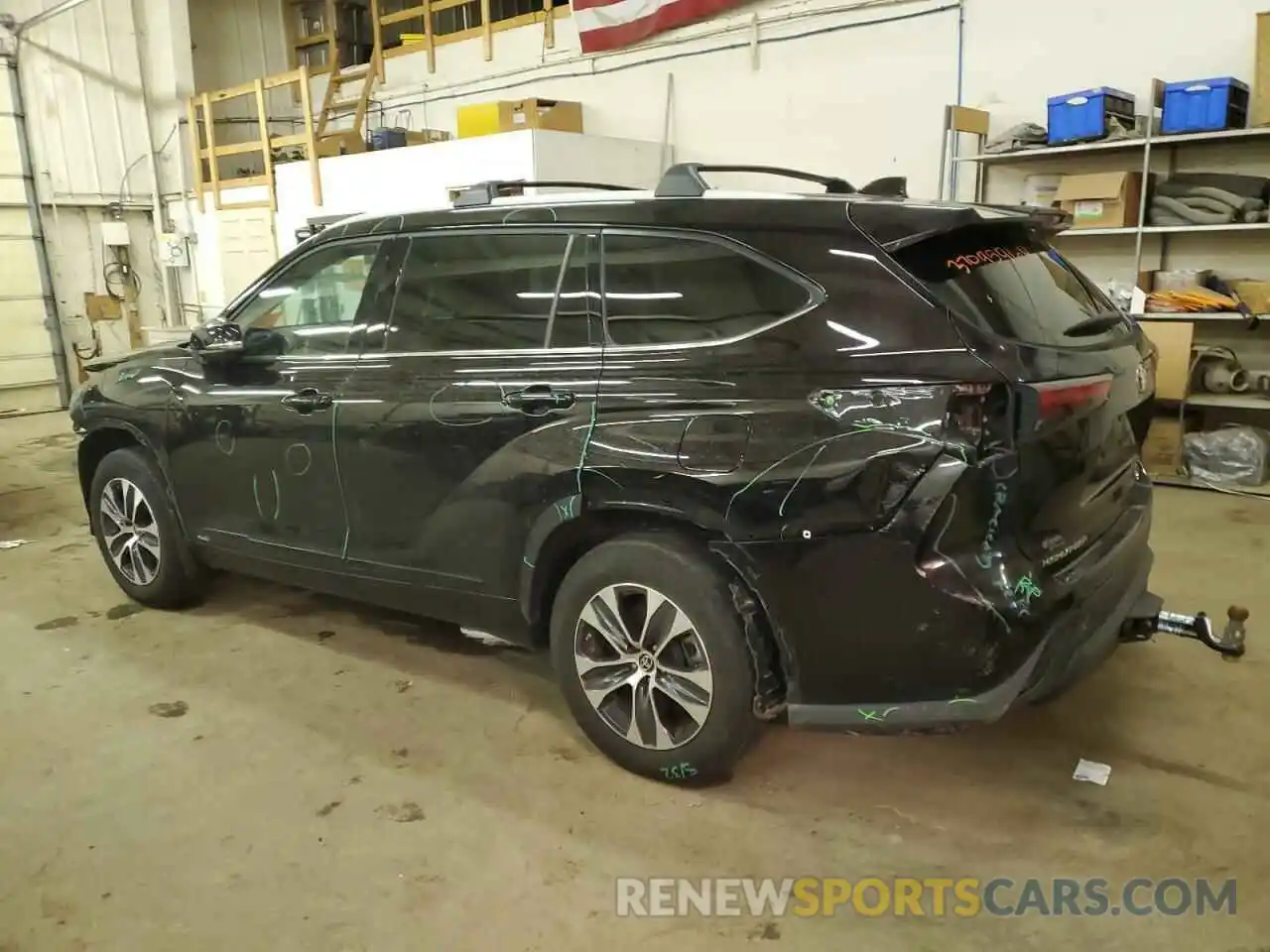 2 Photograph of a damaged car 5TDHBRCH3NS093314 TOYOTA HIGHLANDER 2022