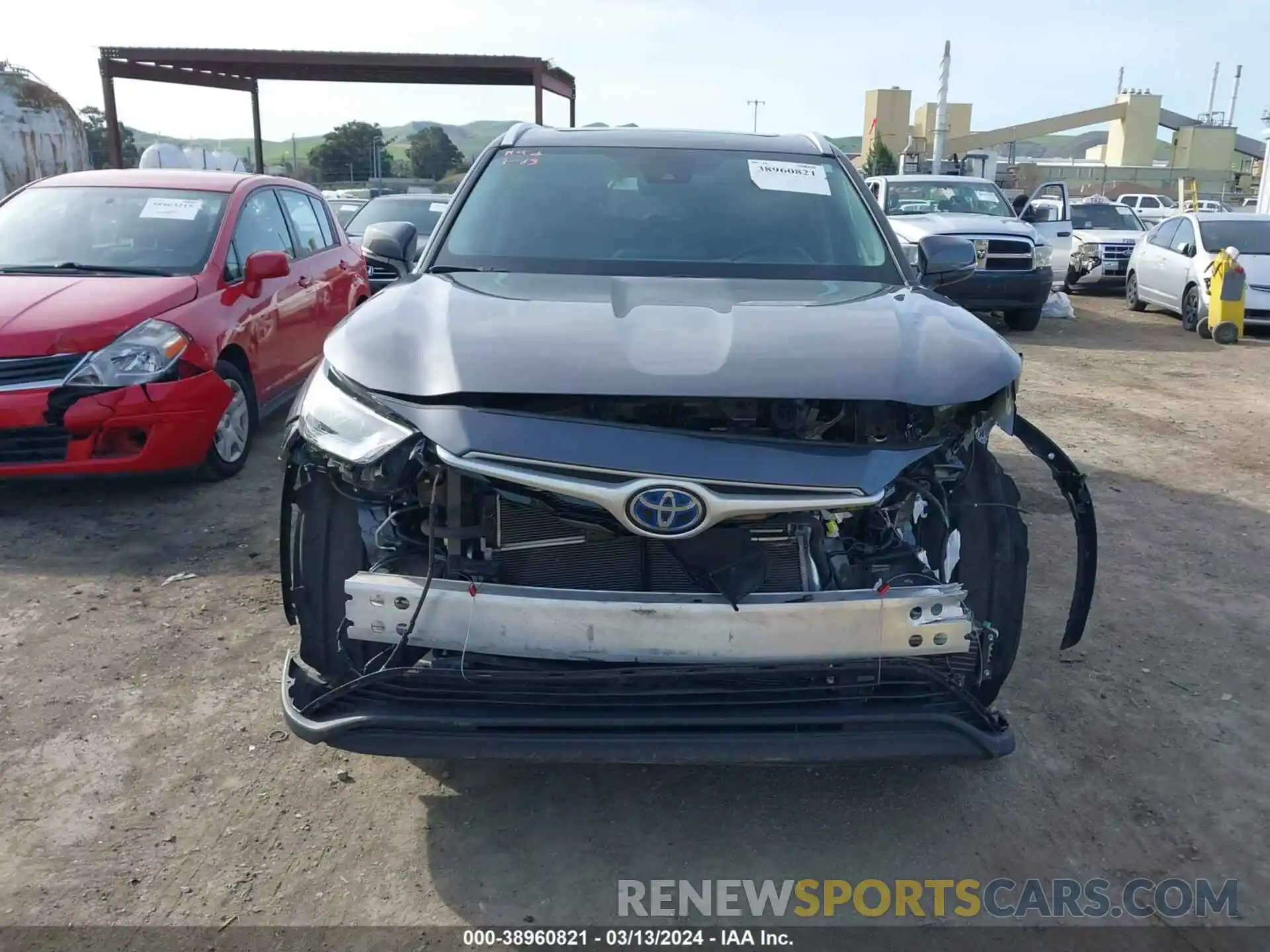 12 Photograph of a damaged car 5TDHBRCH3NS540630 TOYOTA HIGHLANDER 2022