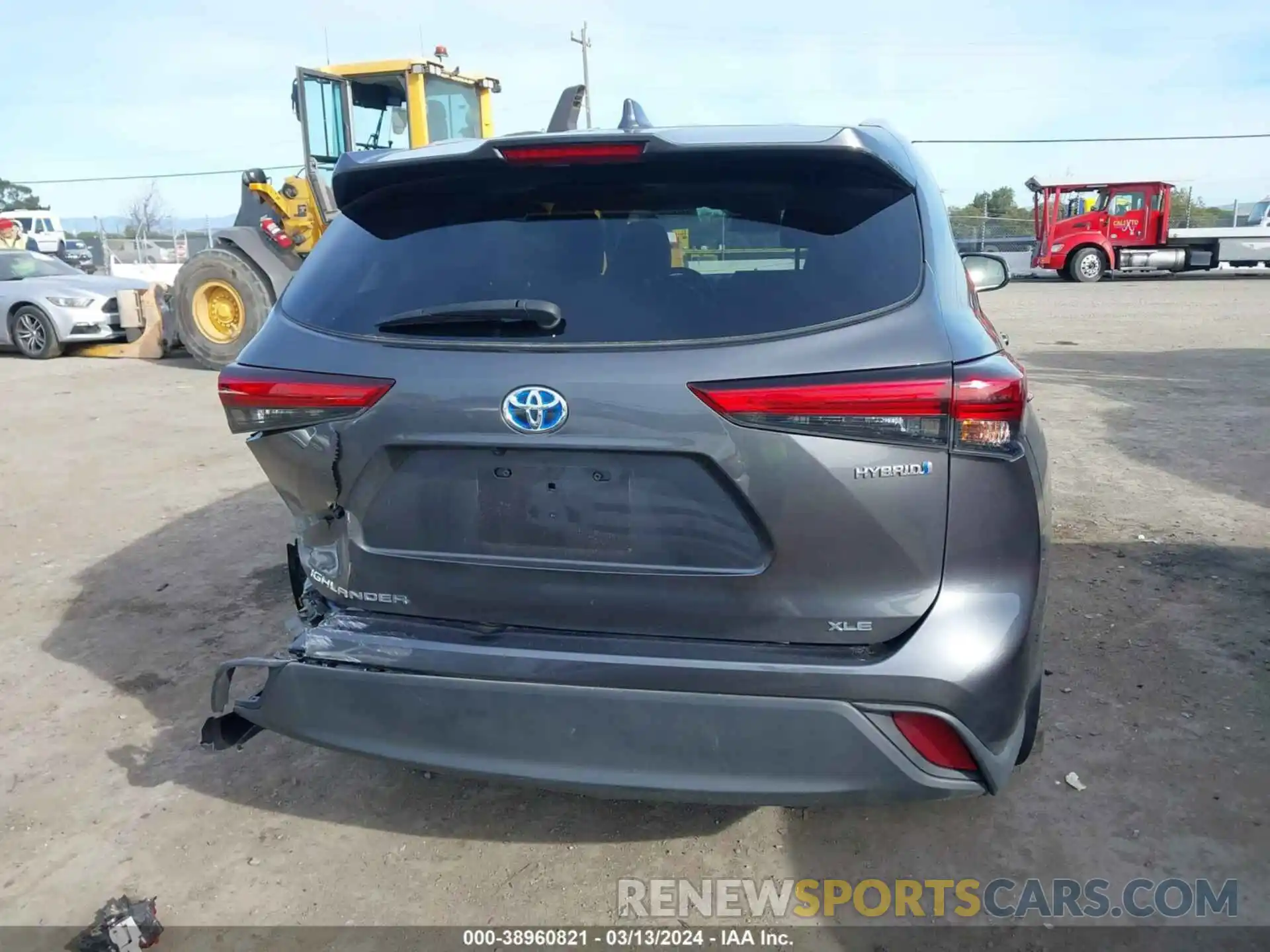 16 Photograph of a damaged car 5TDHBRCH3NS540630 TOYOTA HIGHLANDER 2022