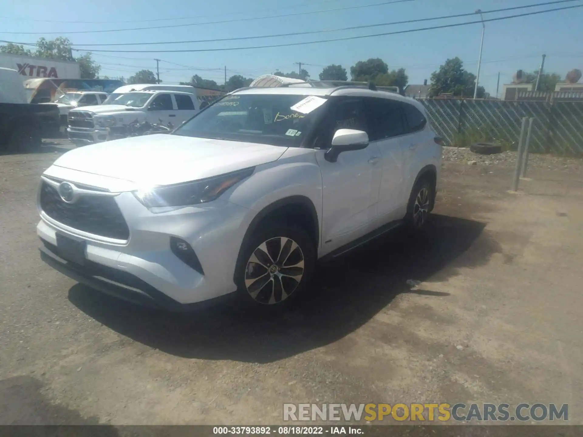 2 Photograph of a damaged car 5TDHBRCH5NS549846 TOYOTA HIGHLANDER 2022