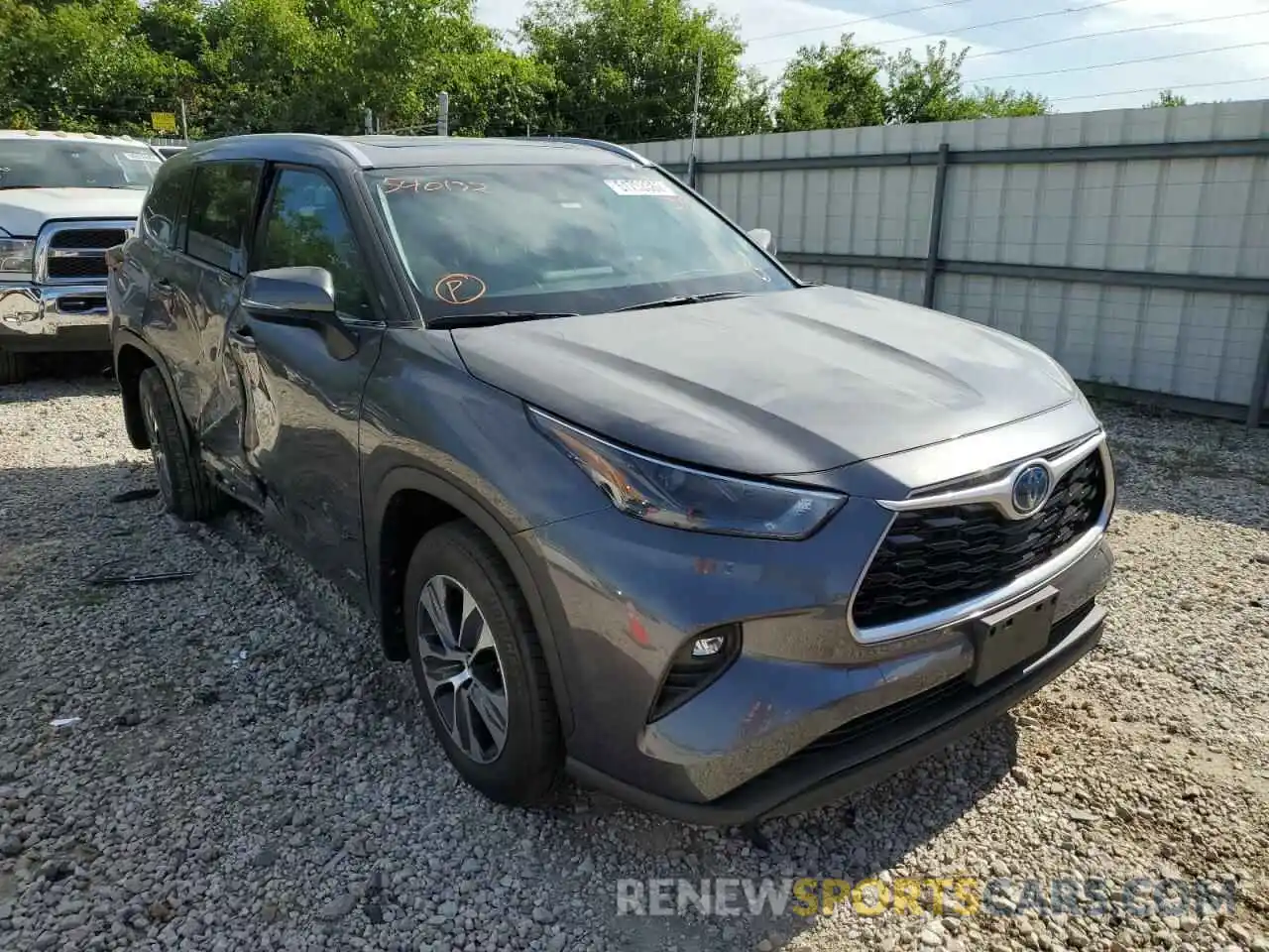 1 Photograph of a damaged car 5TDHBRCH9NS540132 TOYOTA HIGHLANDER 2022