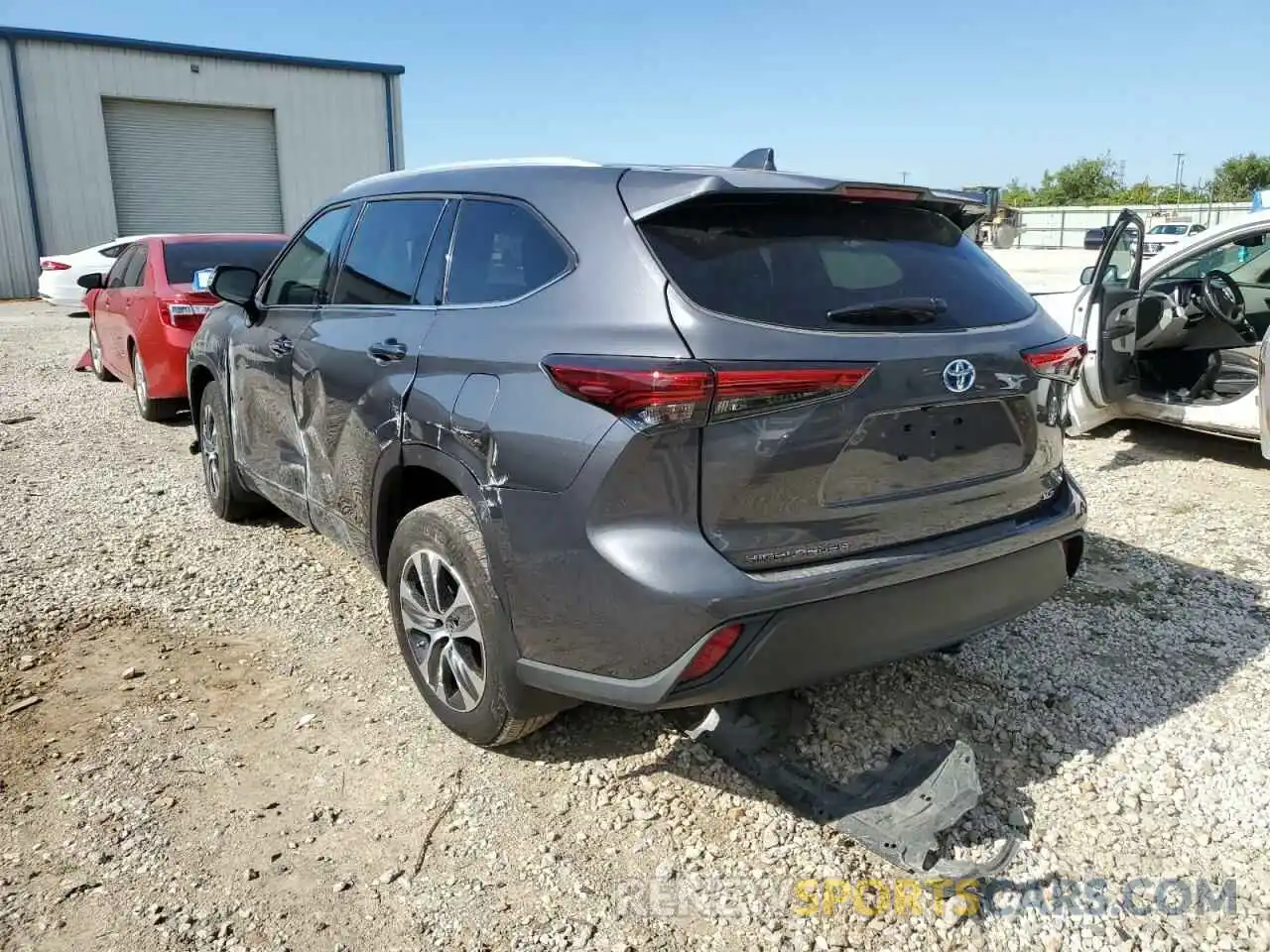 3 Photograph of a damaged car 5TDHBRCH9NS540132 TOYOTA HIGHLANDER 2022