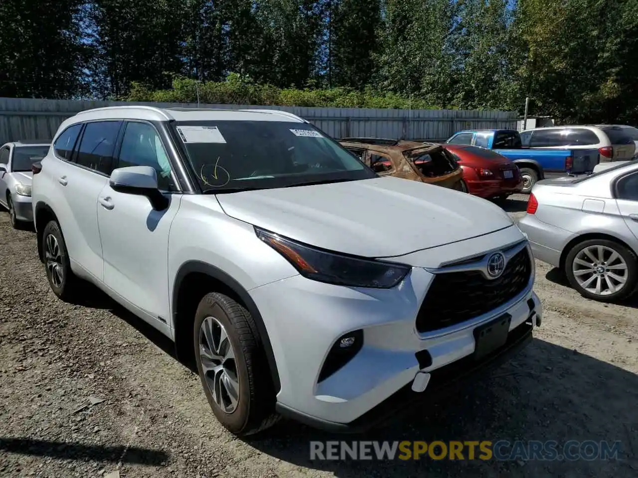 1 Photograph of a damaged car 5TDHBRCH9NS552569 TOYOTA HIGHLANDER 2022