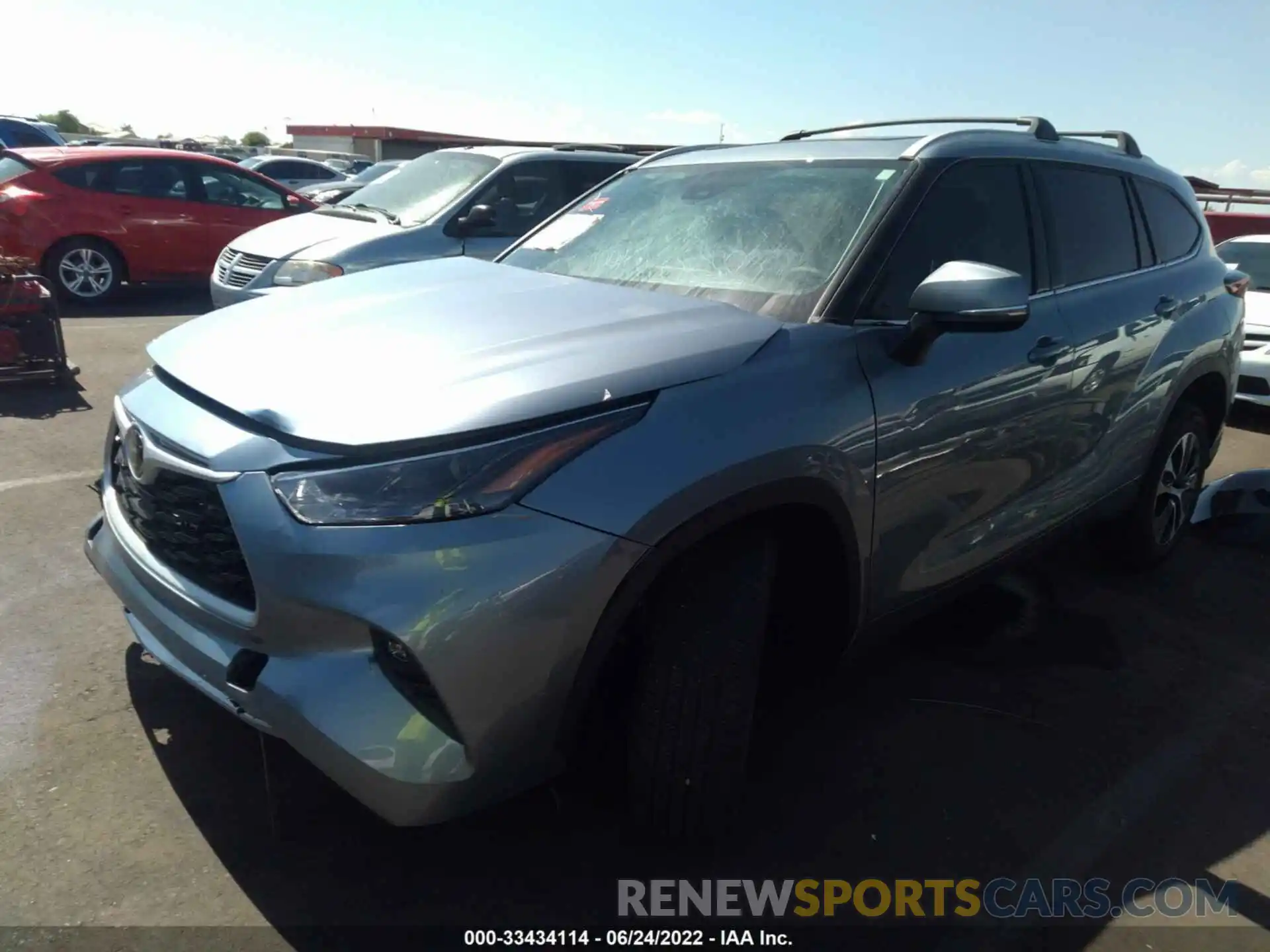 2 Photograph of a damaged car 5TDHZRAH1NS111002 TOYOTA HIGHLANDER 2022