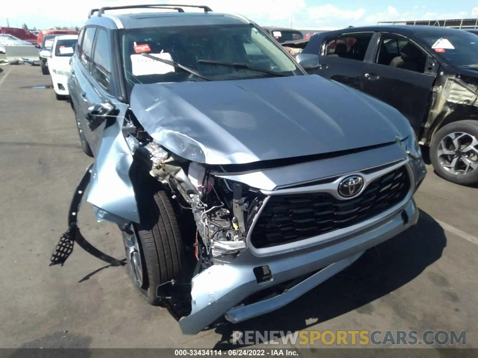 6 Photograph of a damaged car 5TDHZRAH1NS111002 TOYOTA HIGHLANDER 2022