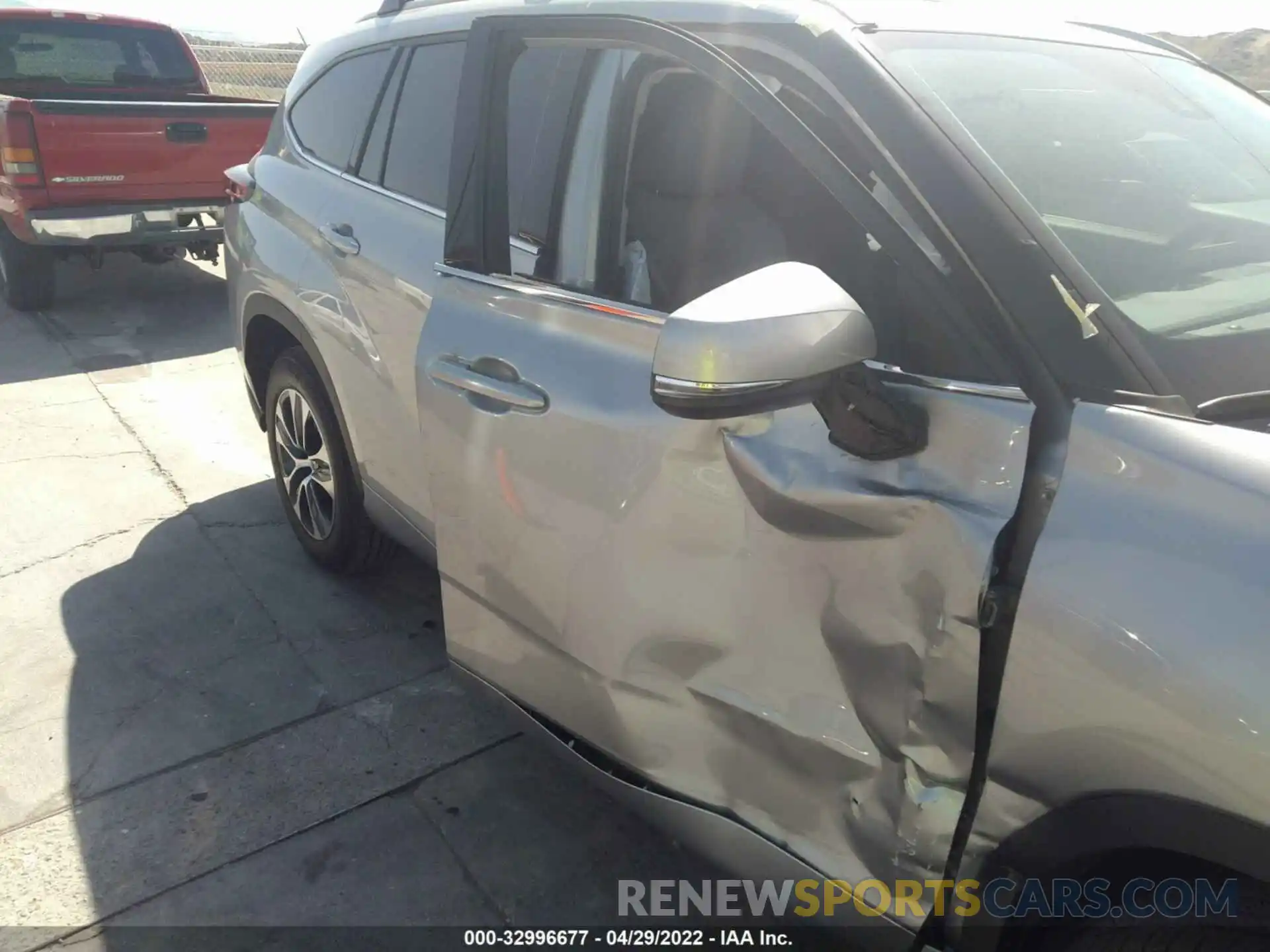 6 Photograph of a damaged car 5TDHZRAH3NS097524 TOYOTA HIGHLANDER 2022