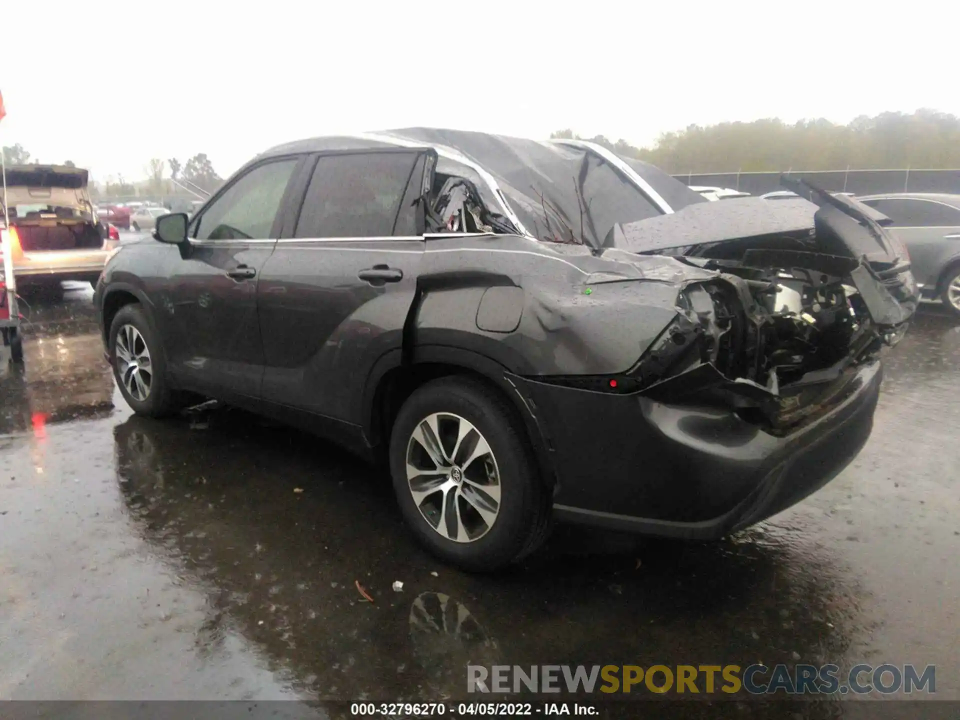 3 Photograph of a damaged car 5TDHZRAH4NS096821 TOYOTA HIGHLANDER 2022