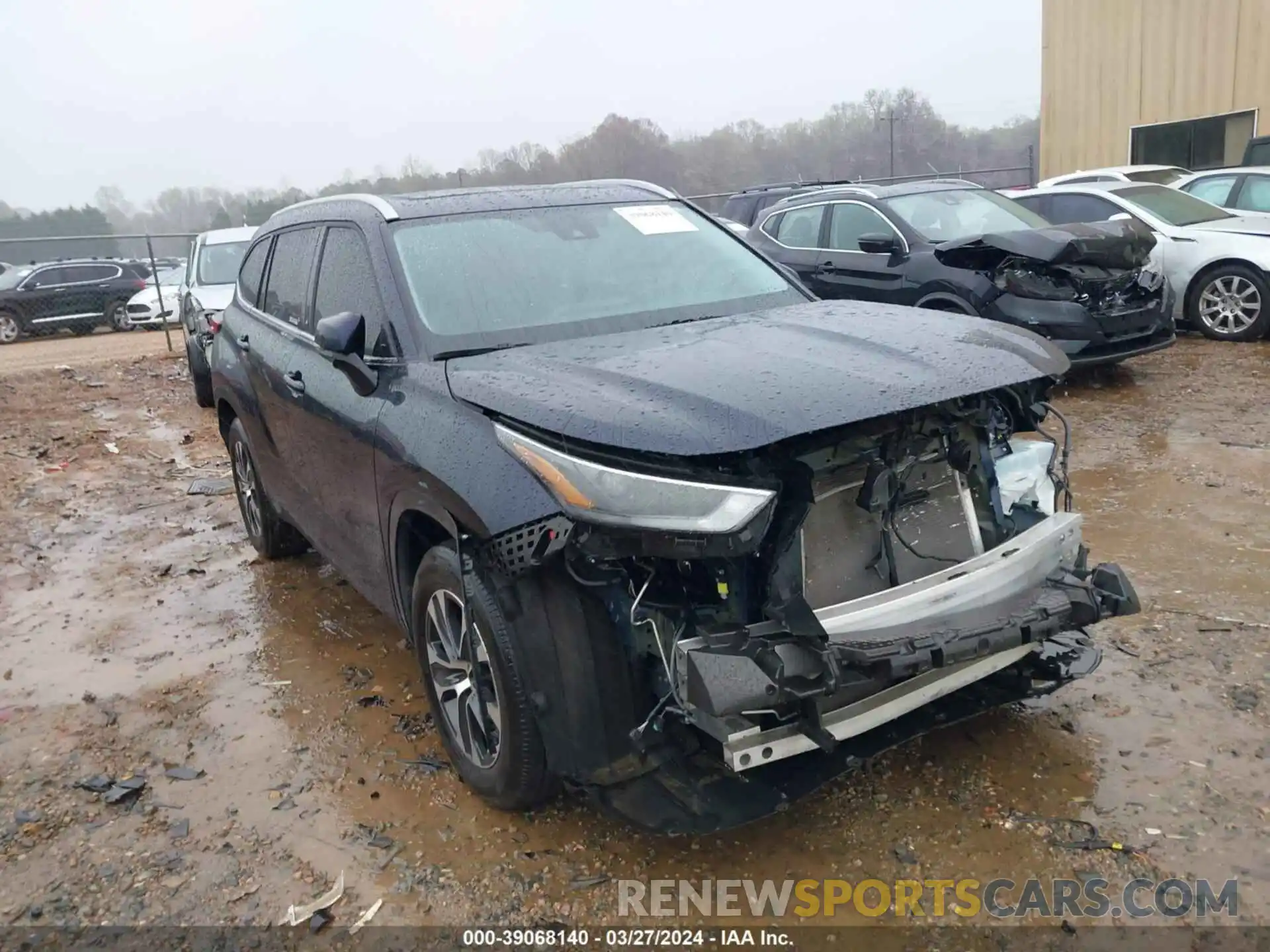 1 Photograph of a damaged car 5TDHZRAH5NS103646 TOYOTA HIGHLANDER 2022