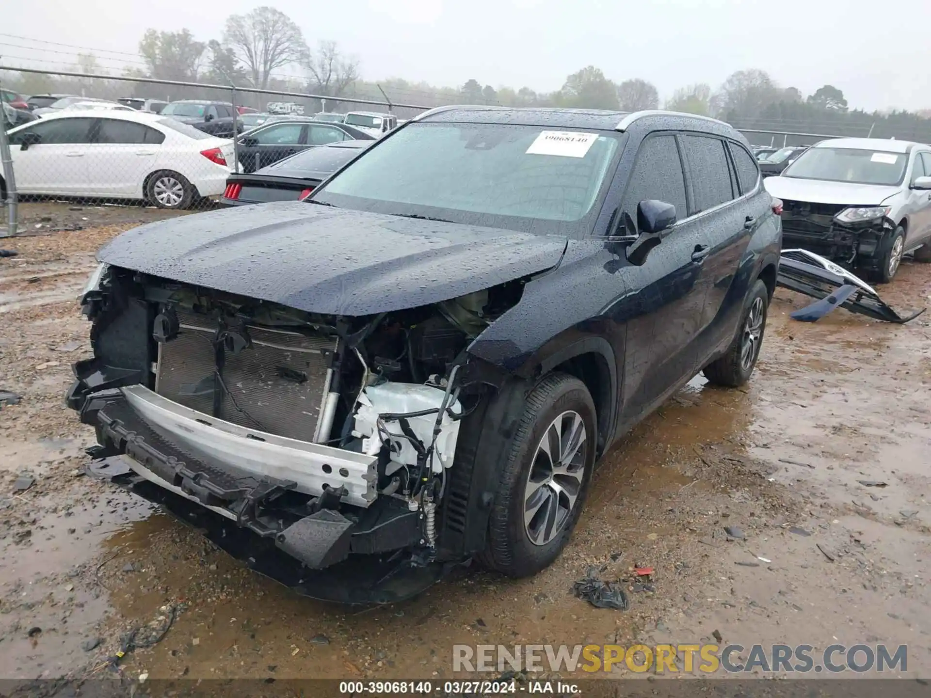 2 Photograph of a damaged car 5TDHZRAH5NS103646 TOYOTA HIGHLANDER 2022