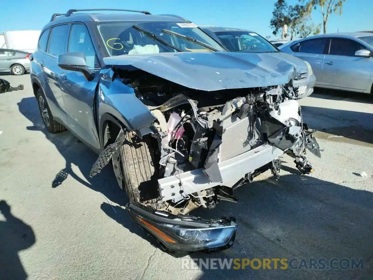 1 Photograph of a damaged car 5TDHZRAH6NS091359 TOYOTA HIGHLANDER 2022