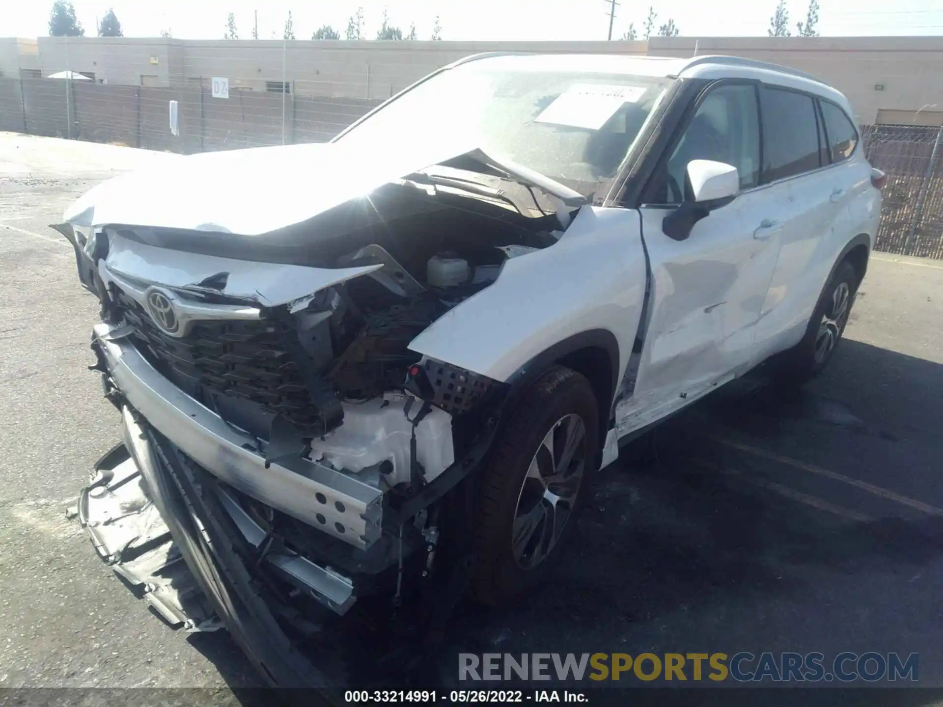 2 Photograph of a damaged car 5TDHZRAH6NS547425 TOYOTA HIGHLANDER 2022