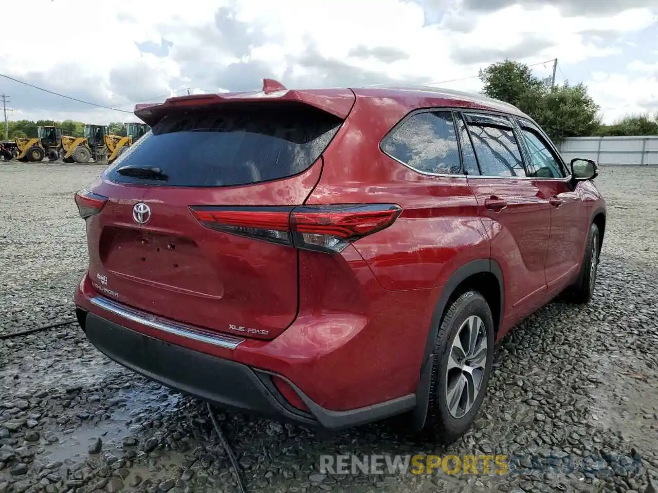 4 Photograph of a damaged car 5TDHZRBH1NS171666 TOYOTA HIGHLANDER 2022