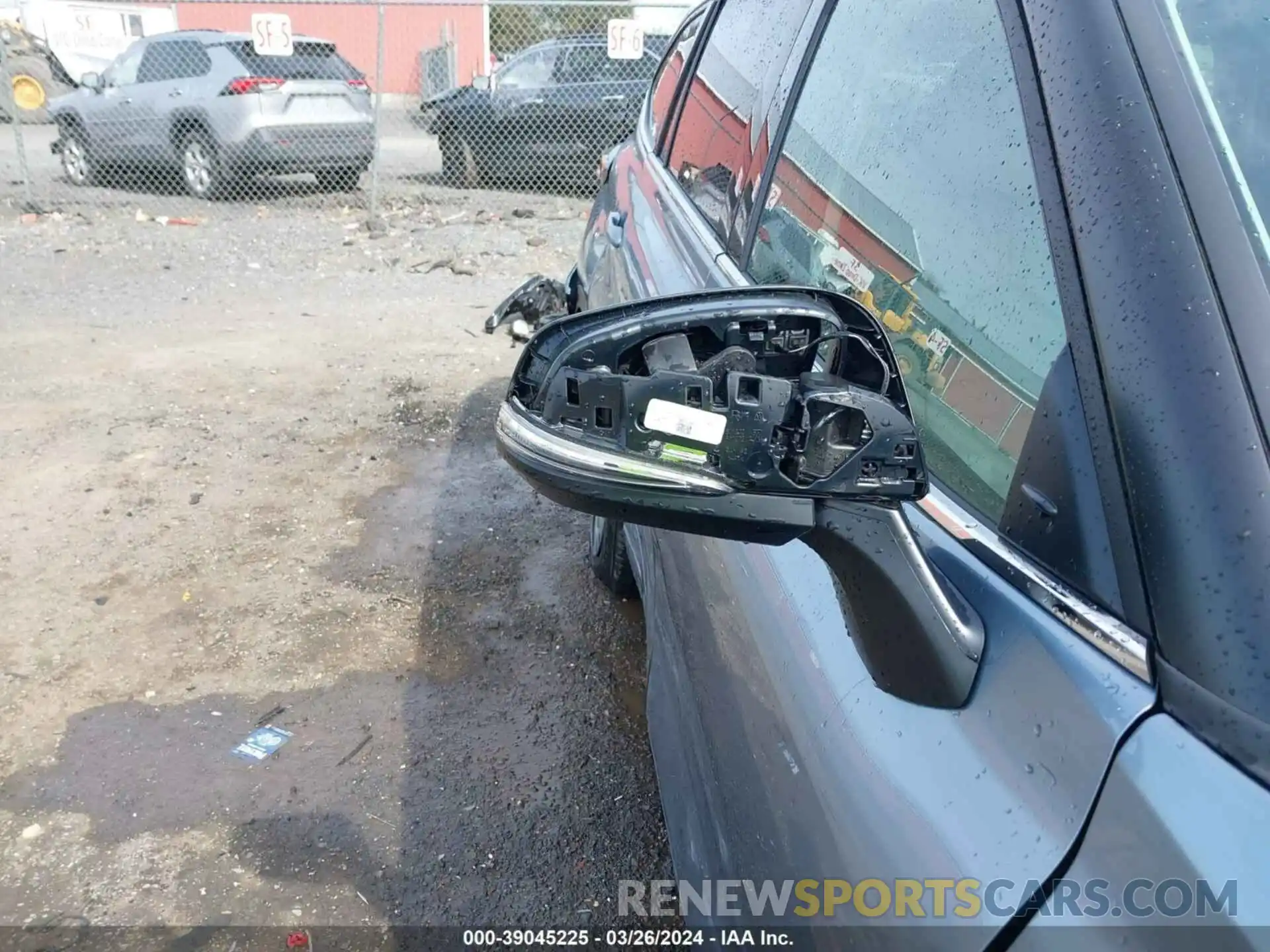 18 Photograph of a damaged car 5TDHZRBH1NS202222 TOYOTA HIGHLANDER 2022