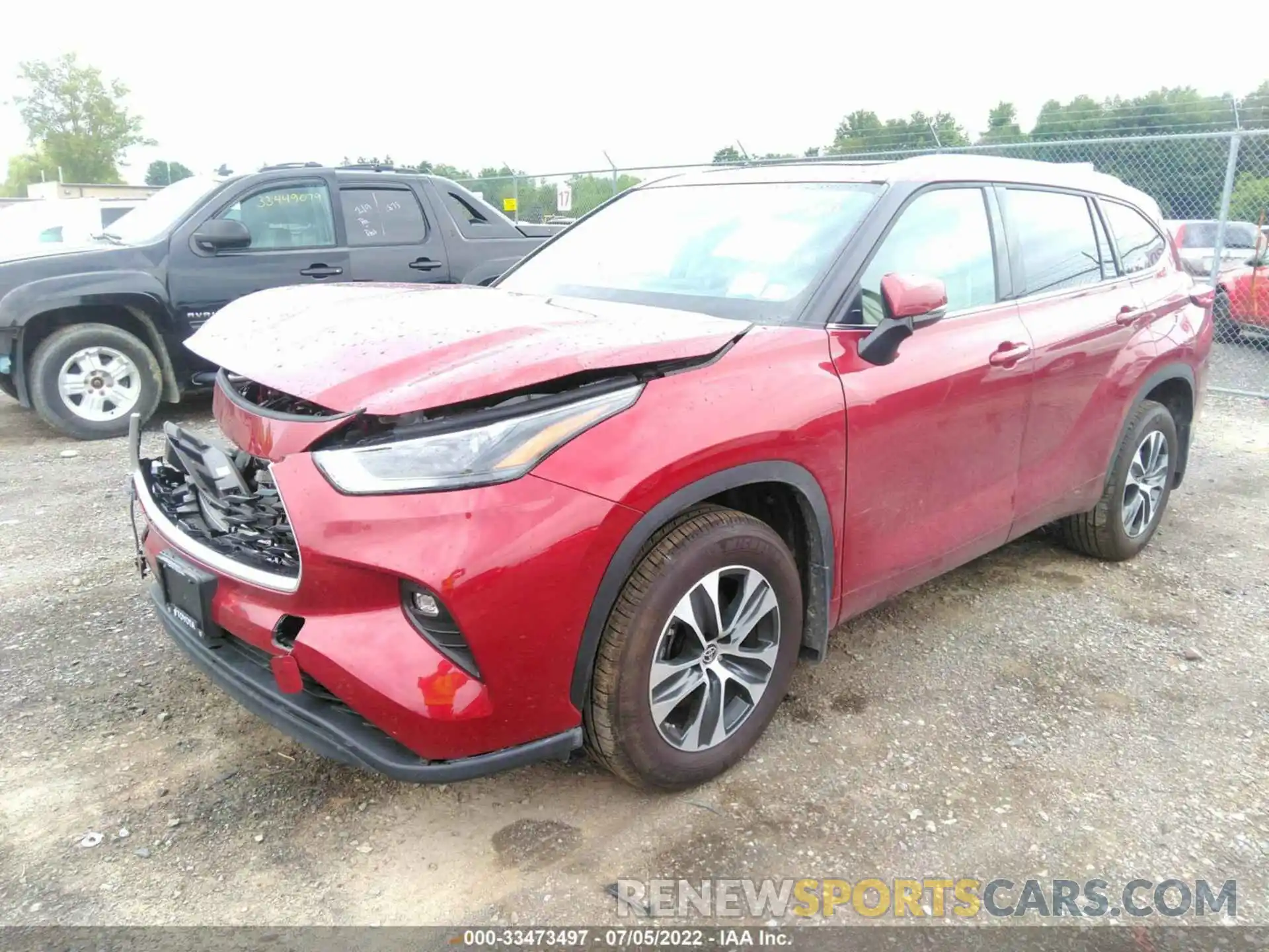 2 Photograph of a damaged car 5TDHZRBH1NS205461 TOYOTA HIGHLANDER 2022