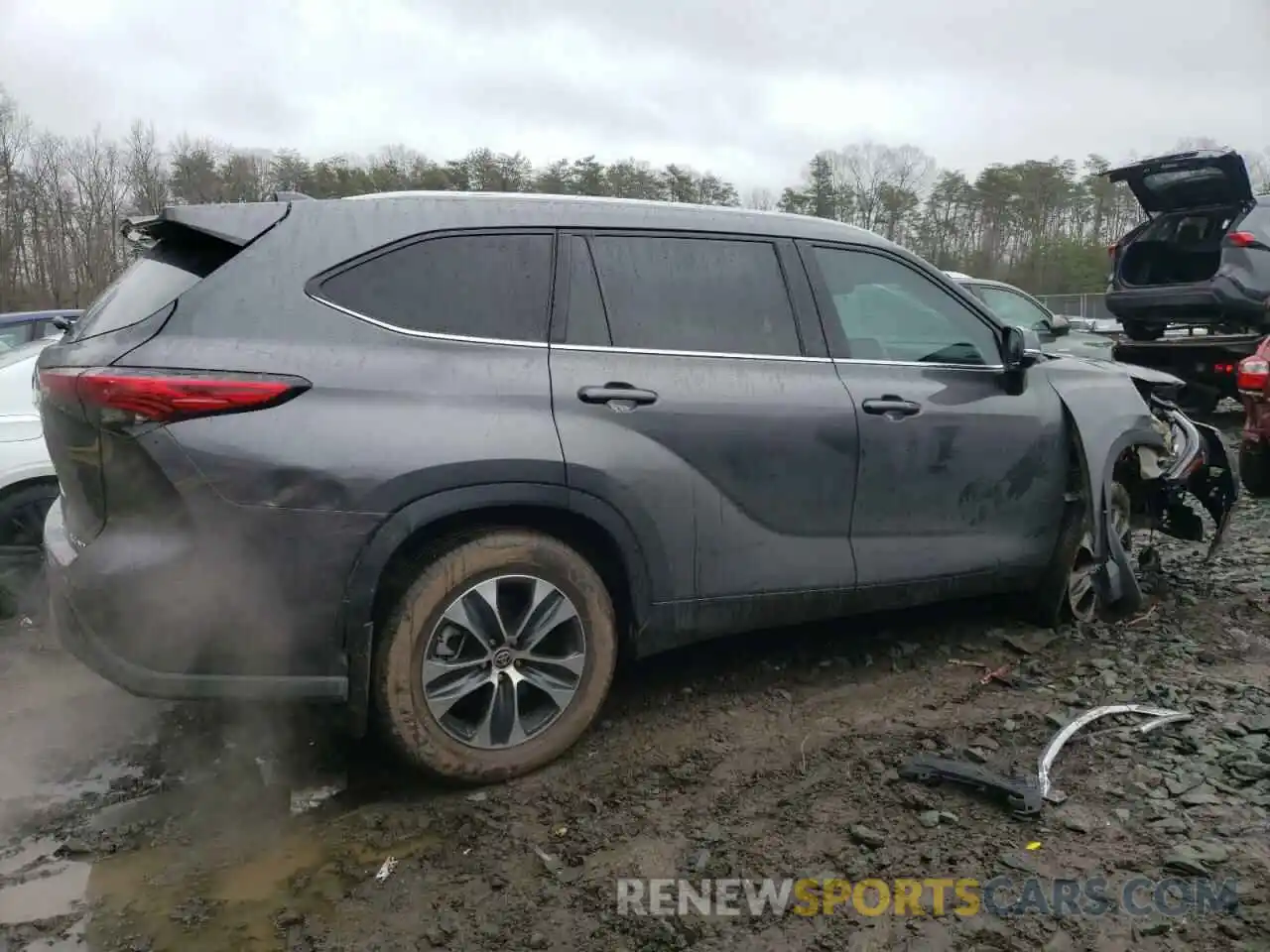 3 Photograph of a damaged car 5TDHZRBH4NS575724 TOYOTA HIGHLANDER 2022