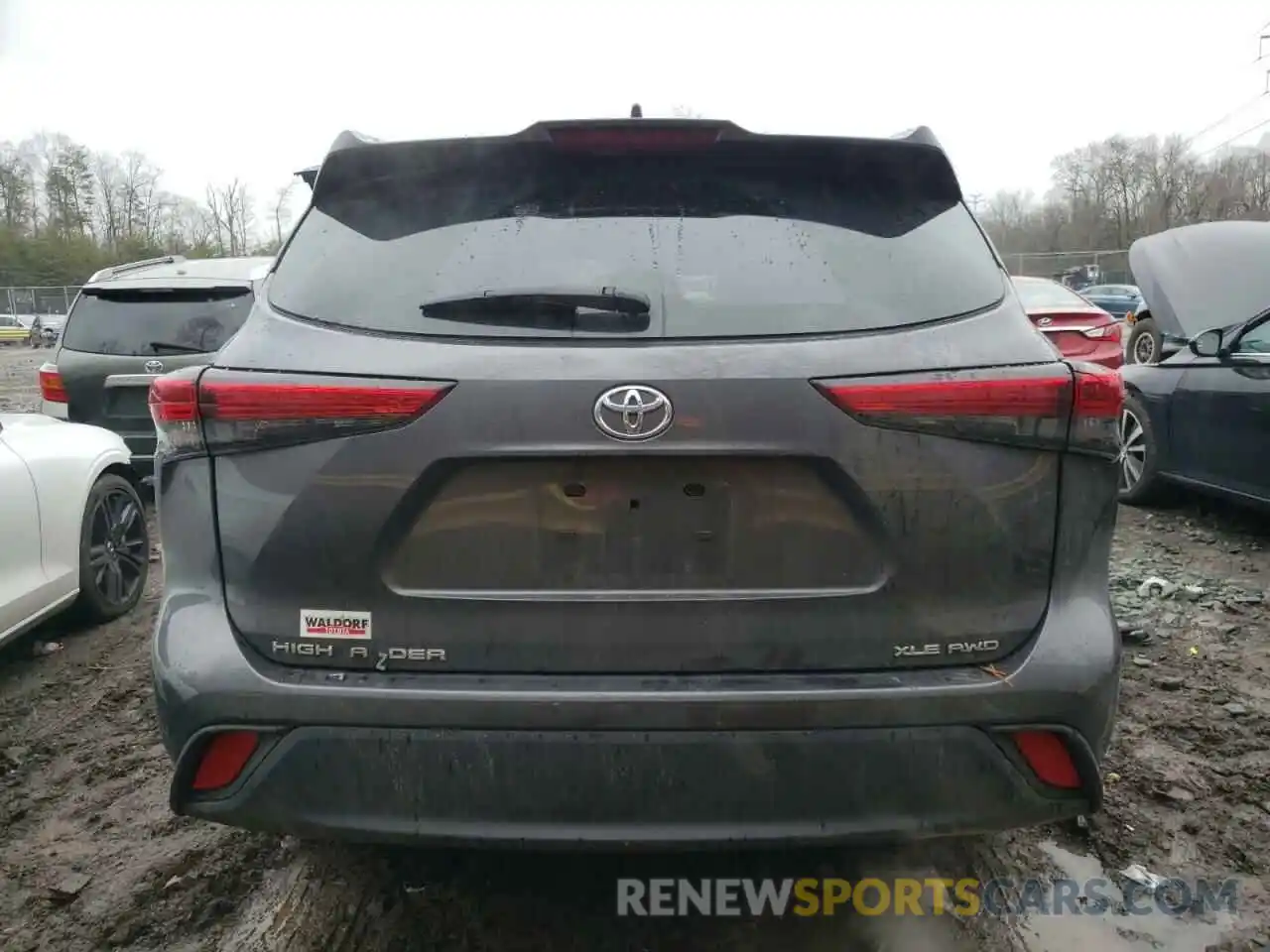 6 Photograph of a damaged car 5TDHZRBH4NS575724 TOYOTA HIGHLANDER 2022