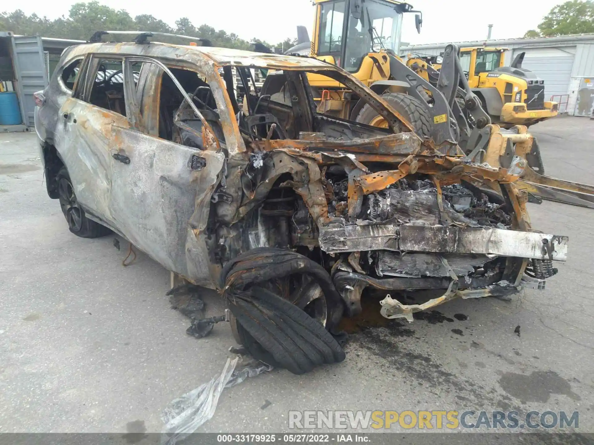 1 Photograph of a damaged car 5TDHZRBH5NS572038 TOYOTA HIGHLANDER 2022