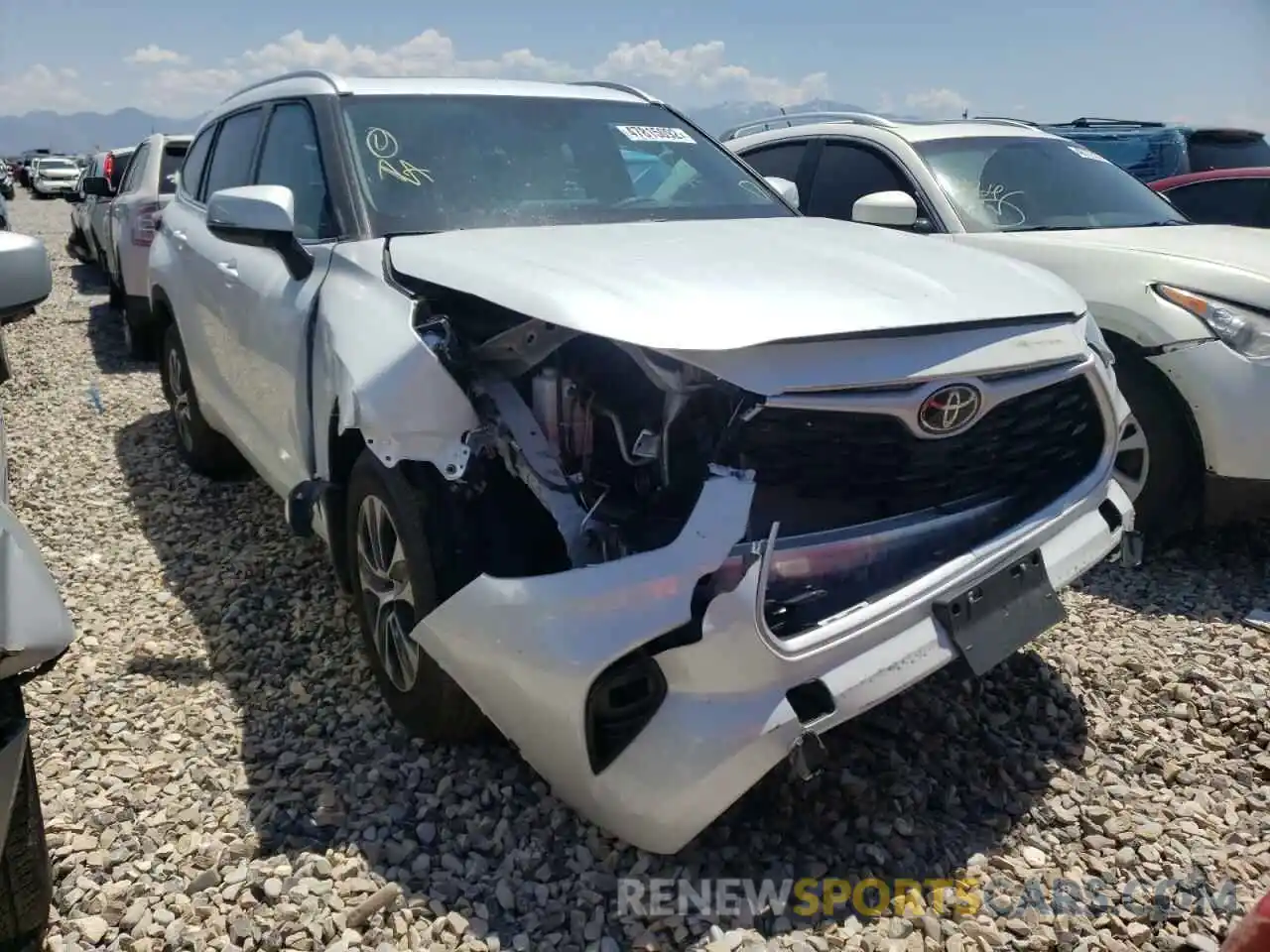 1 Photograph of a damaged car 5TDHZRBH6NS569004 TOYOTA HIGHLANDER 2022