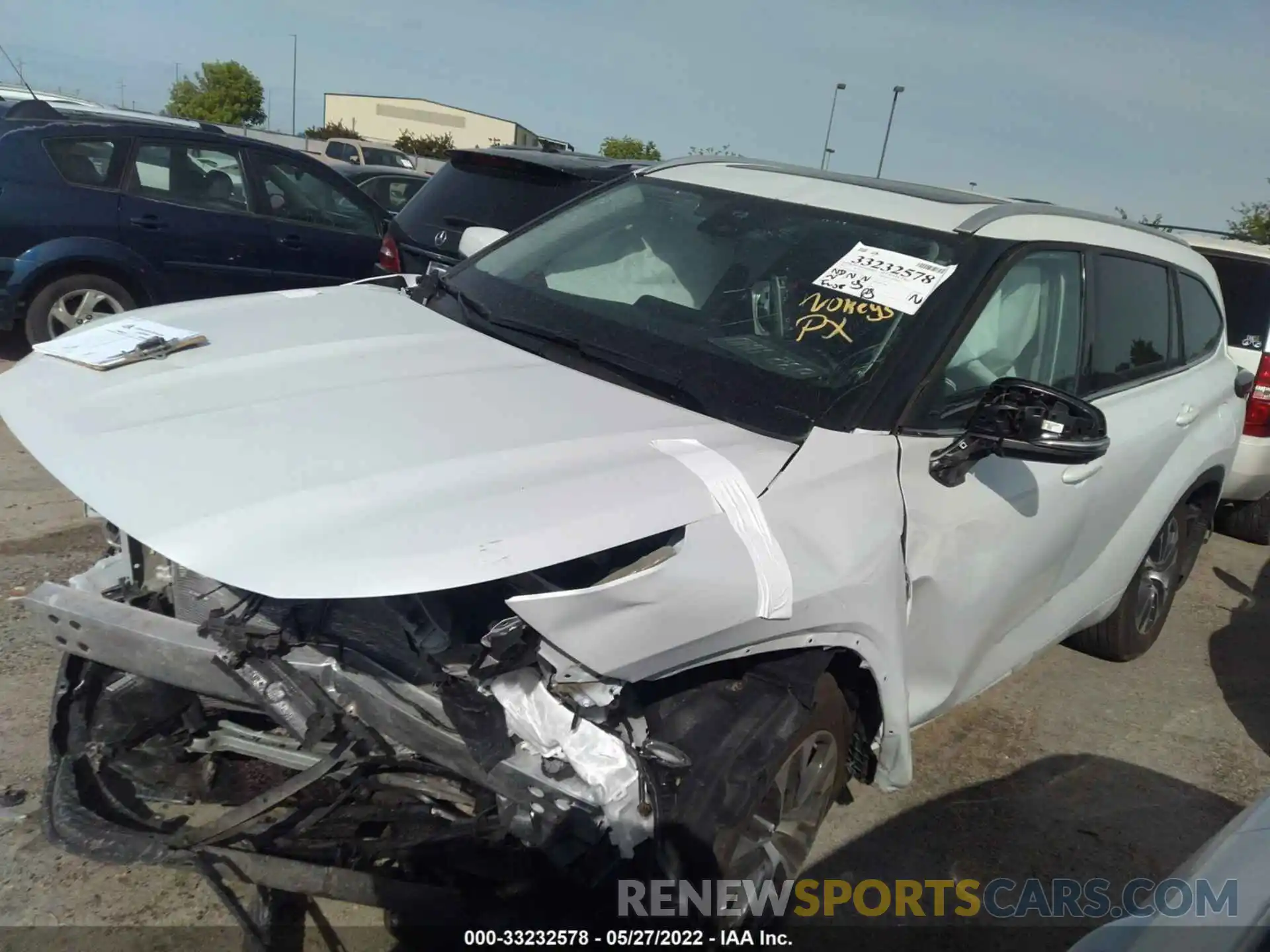 2 Photograph of a damaged car 5TDHZRBH6NS572257 TOYOTA HIGHLANDER 2022