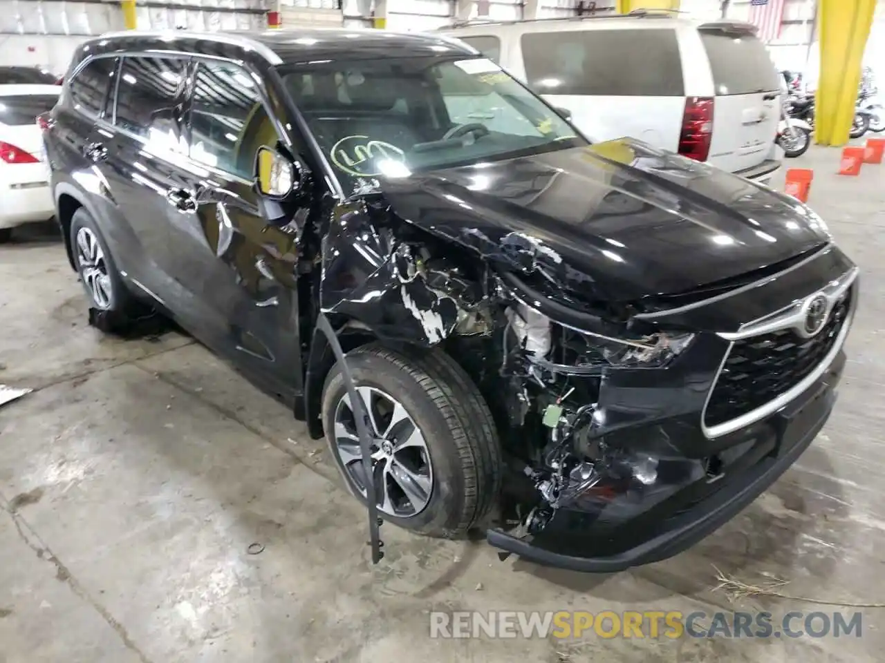 1 Photograph of a damaged car 5TDHZRBH7NS161661 TOYOTA HIGHLANDER 2022