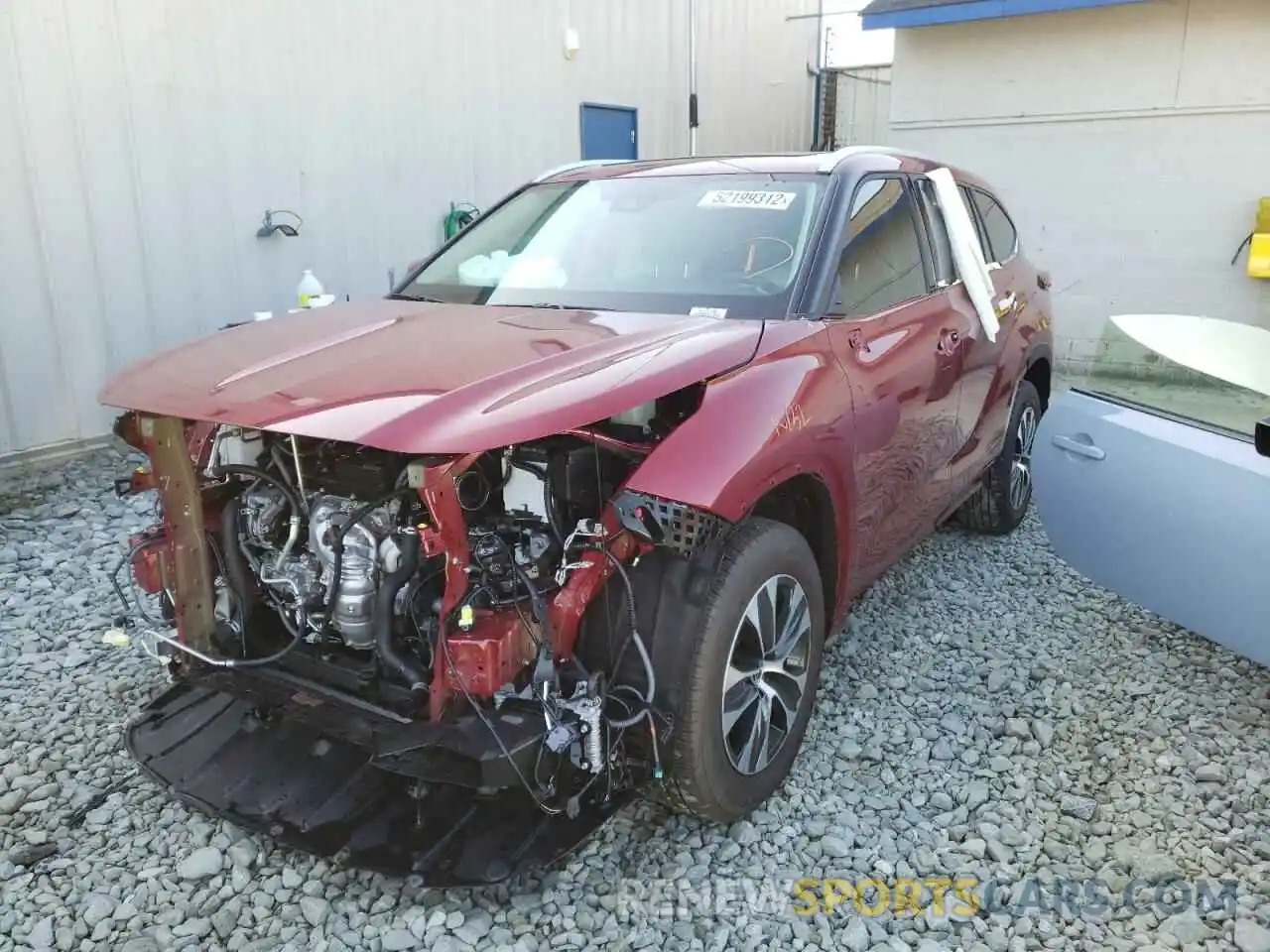 9 Photograph of a damaged car 5TDHZRBH8NS574351 TOYOTA HIGHLANDER 2022