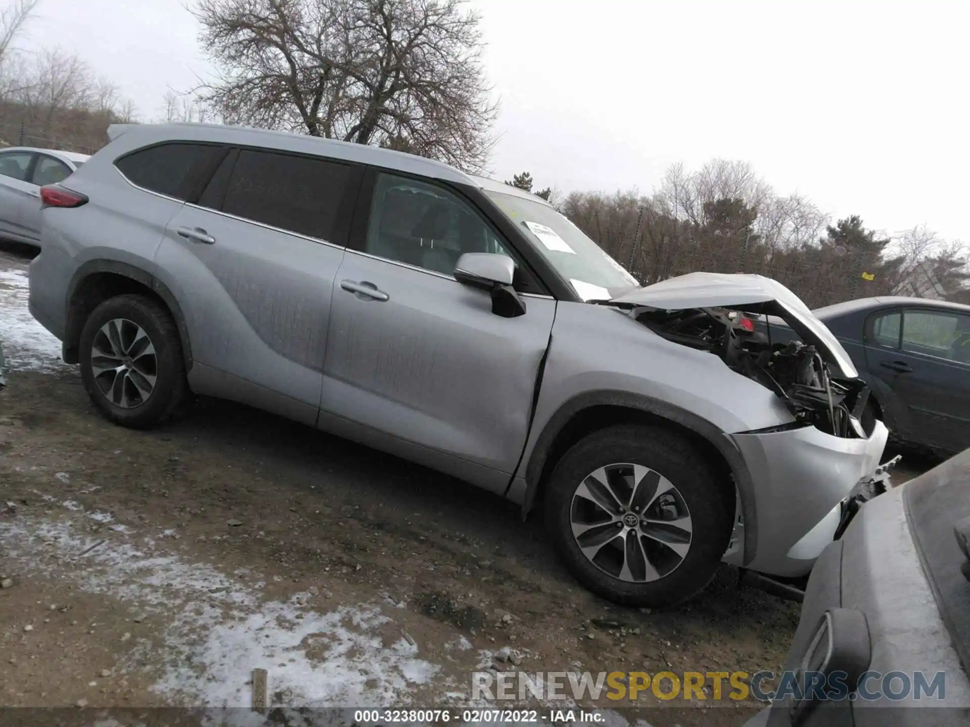 1 Photograph of a damaged car 5TDHZRBH9NS167462 TOYOTA HIGHLANDER 2022