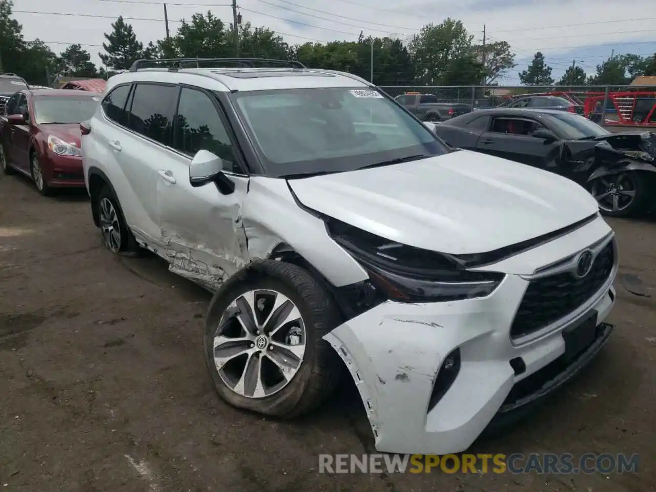 1 Photograph of a damaged car 5TDHZRBHXNS177837 TOYOTA HIGHLANDER 2022