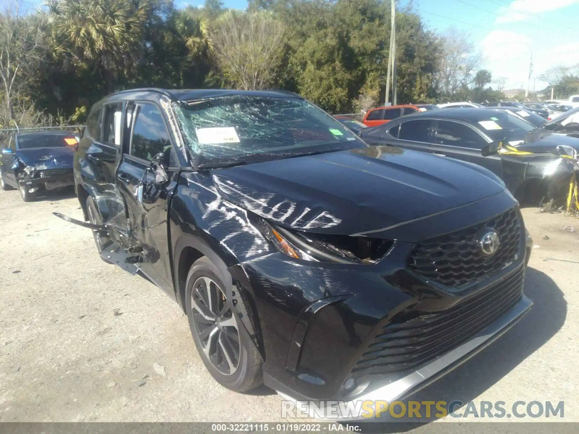 6 Photograph of a damaged car 5TDJZRAH2NS093353 TOYOTA HIGHLANDER 2022