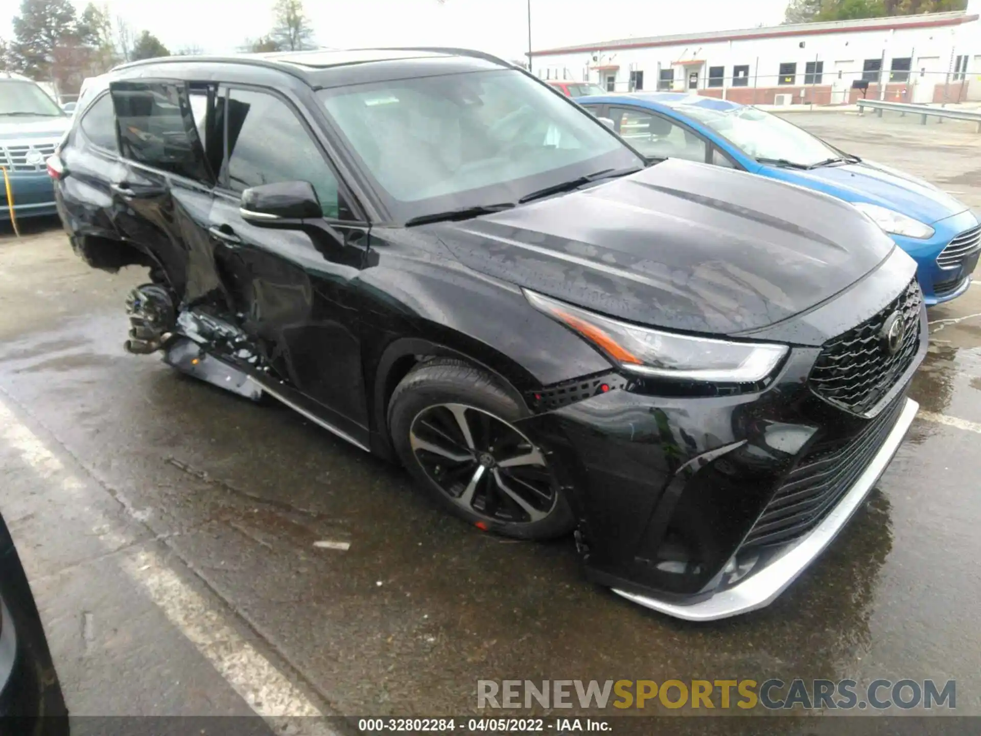 1 Photograph of a damaged car 5TDJZRBH0NS168694 TOYOTA HIGHLANDER 2022