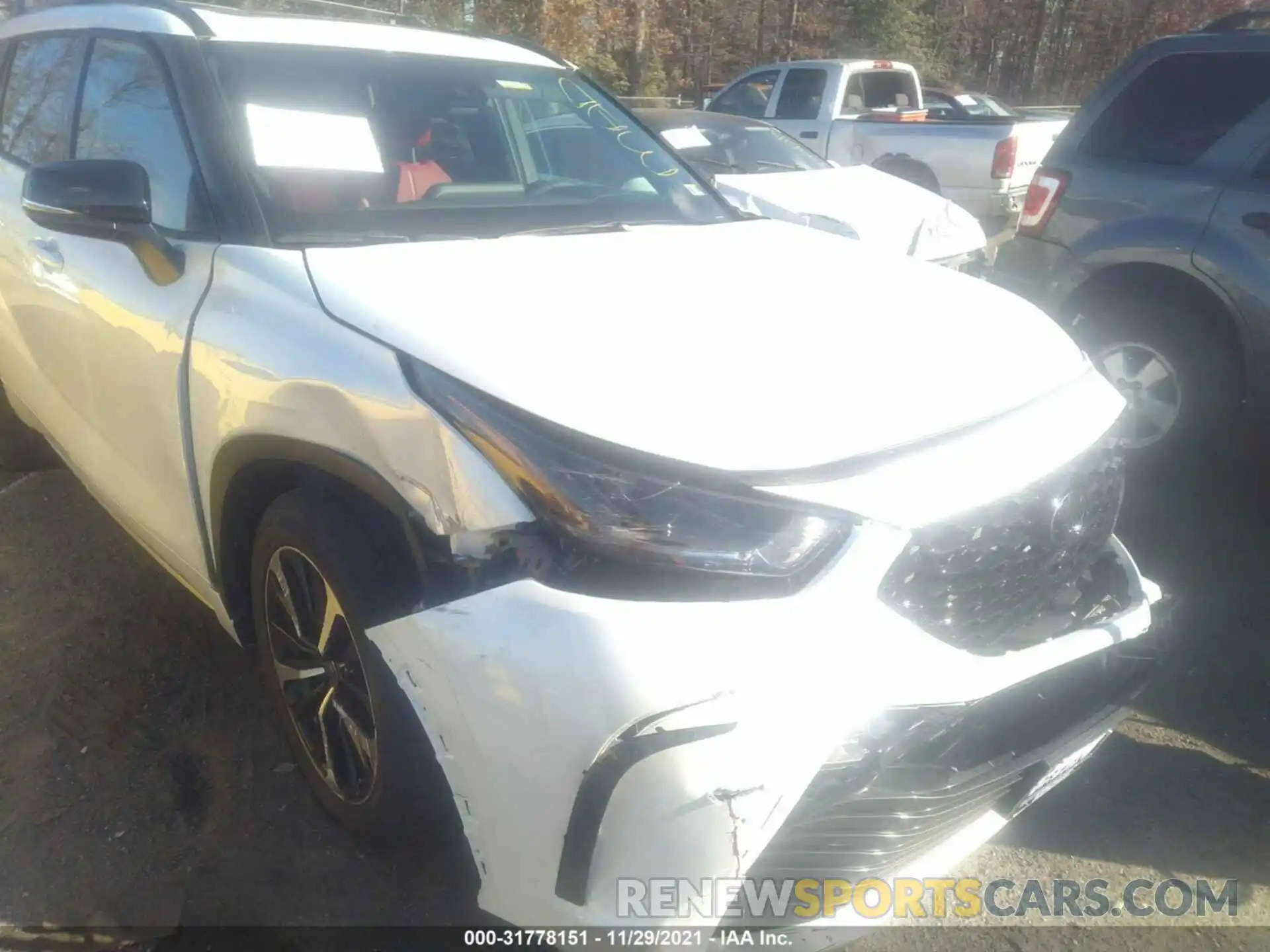 6 Photograph of a damaged car 5TDJZRBH1NS162662 TOYOTA HIGHLANDER 2022