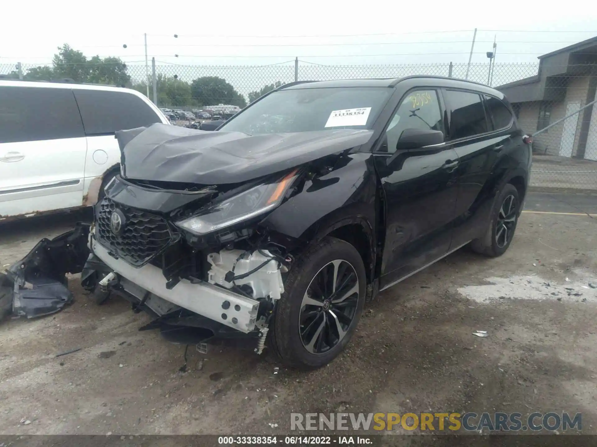 2 Photograph of a damaged car 5TDJZRBH6NS170630 TOYOTA HIGHLANDER 2022