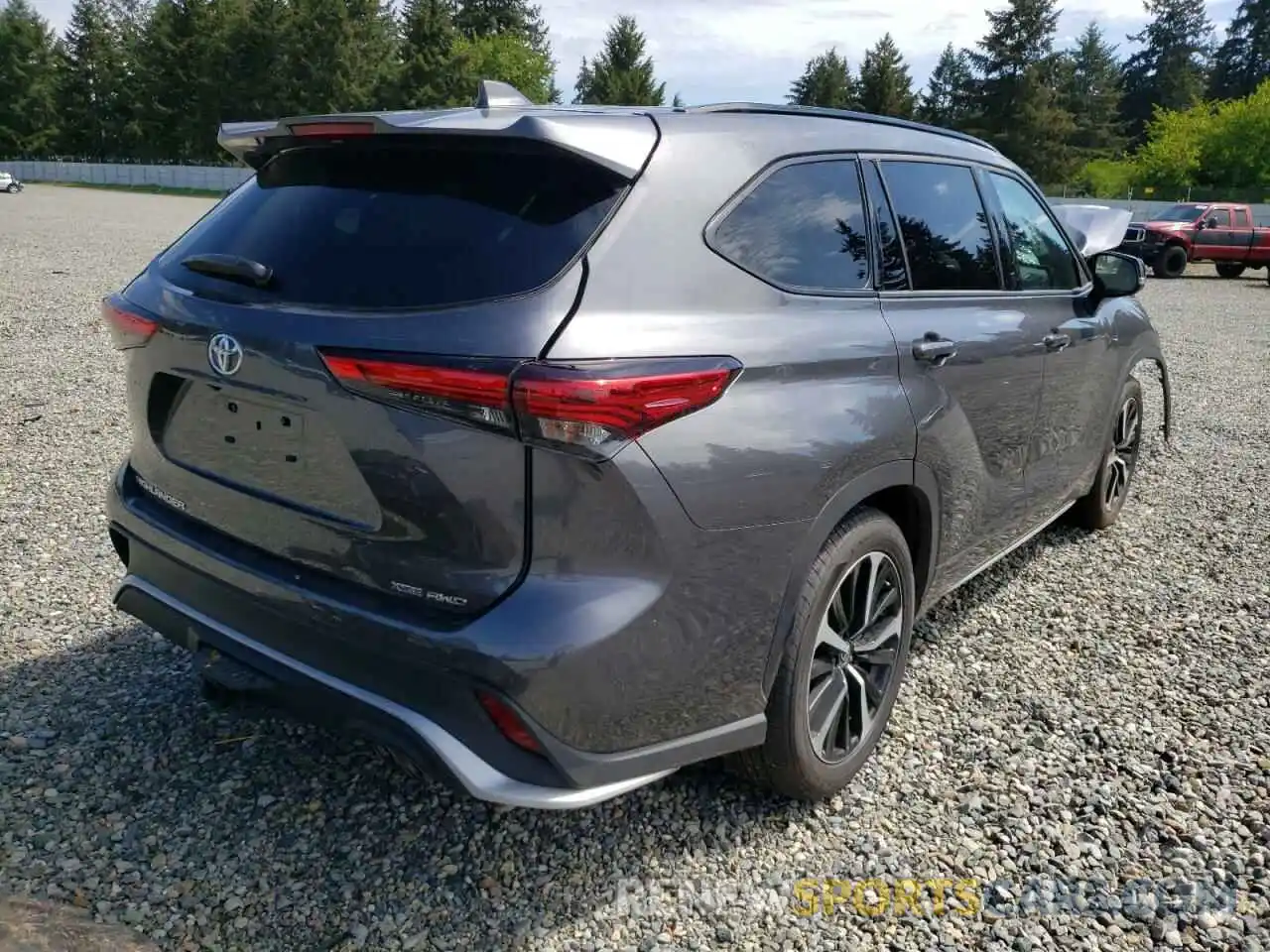 4 Photograph of a damaged car 5TDJZRBH9NS173179 TOYOTA HIGHLANDER 2022