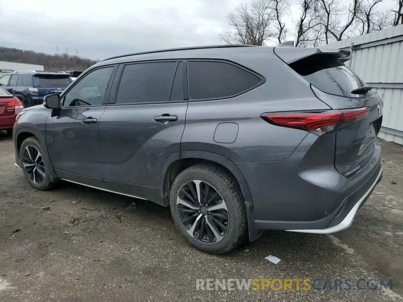 2 Photograph of a damaged car 5TDJZRBHXNS169383 TOYOTA HIGHLANDER 2022