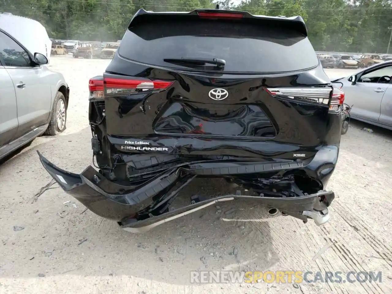 9 Photograph of a damaged car 5TDLZRAH2NS107065 TOYOTA HIGHLANDER 2022