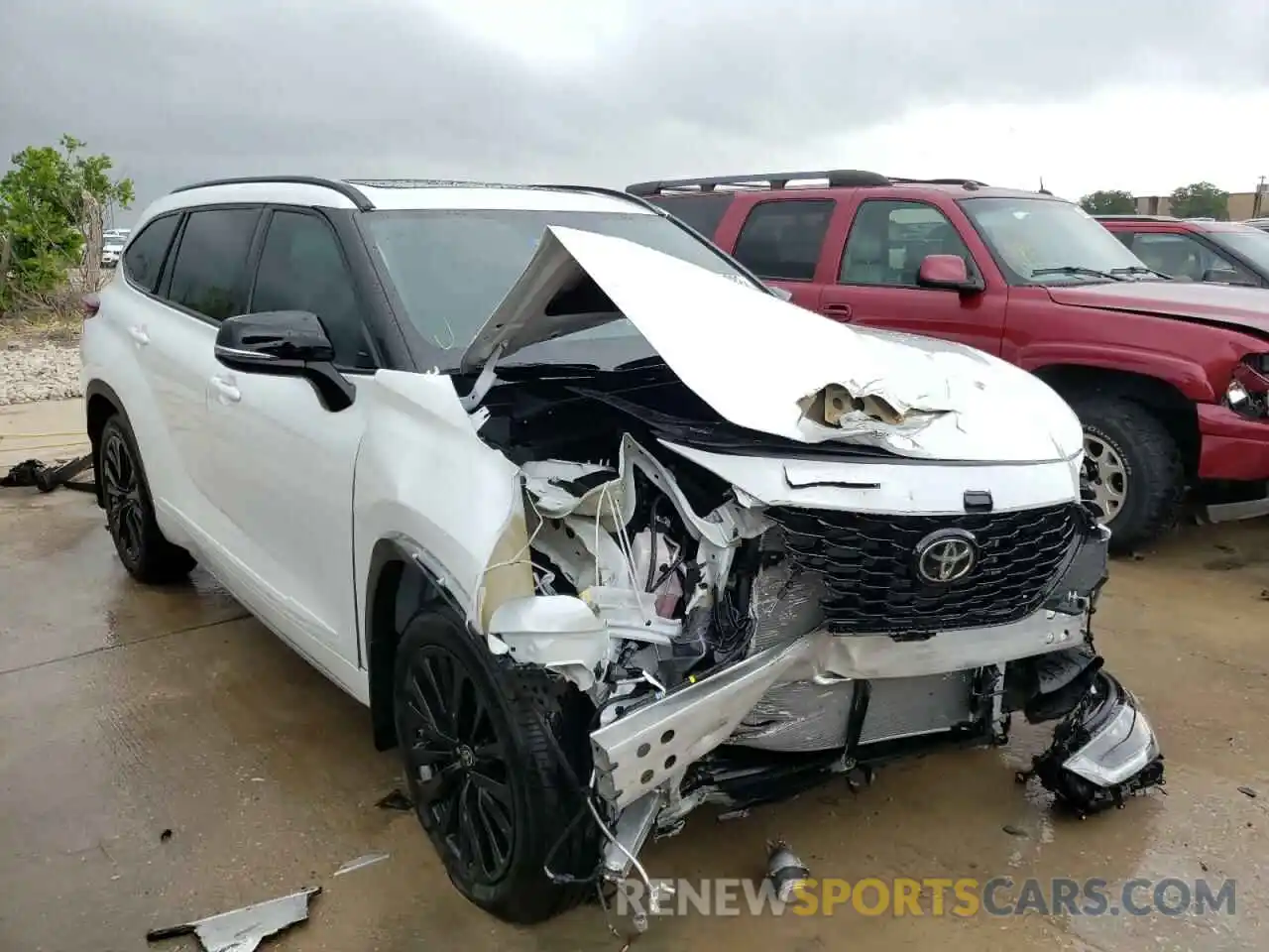 1 Photograph of a damaged car 5TDLZRAH7NS095429 TOYOTA HIGHLANDER 2022