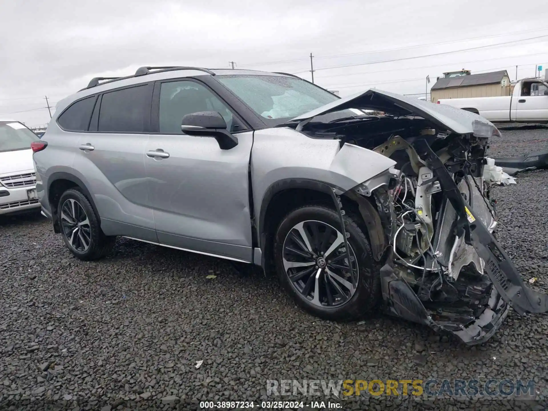 1 Photograph of a damaged car 5TDLZRBH3NS255403 TOYOTA HIGHLANDER 2022