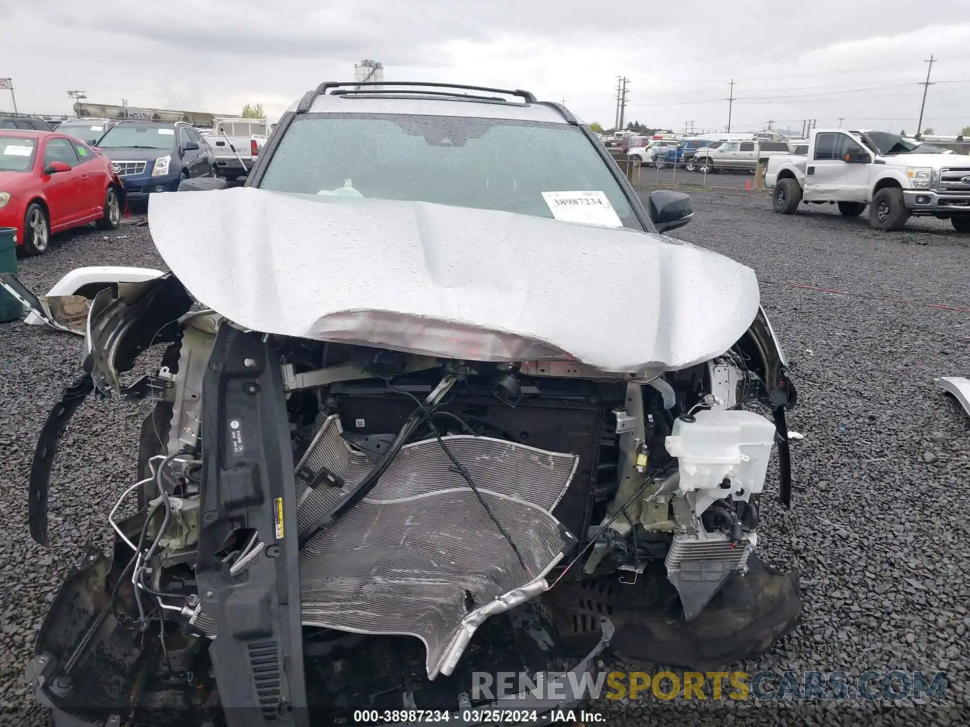 13 Photograph of a damaged car 5TDLZRBH3NS255403 TOYOTA HIGHLANDER 2022