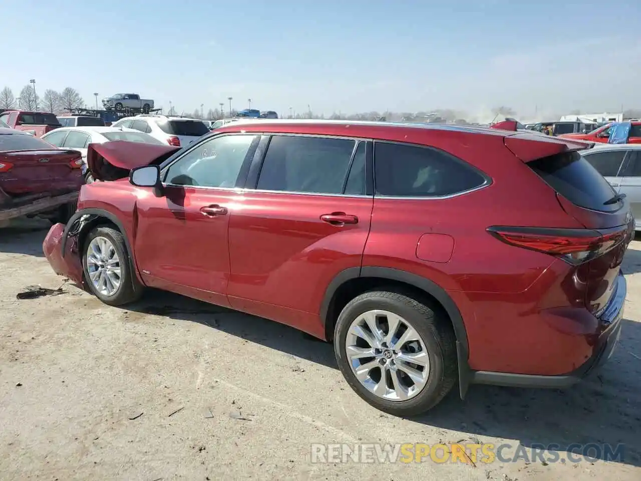 2 Photograph of a damaged car 5TDXBRCH5NS541788 TOYOTA HIGHLANDER 2022